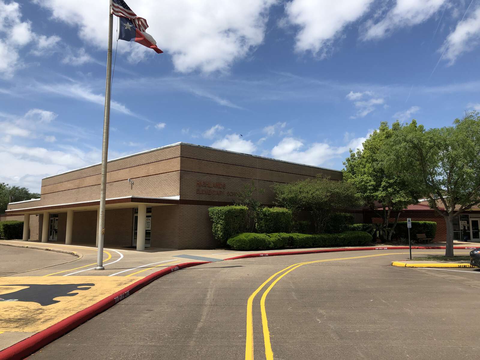 Highlands Elementary School in Sugar Land Texas Hero Image