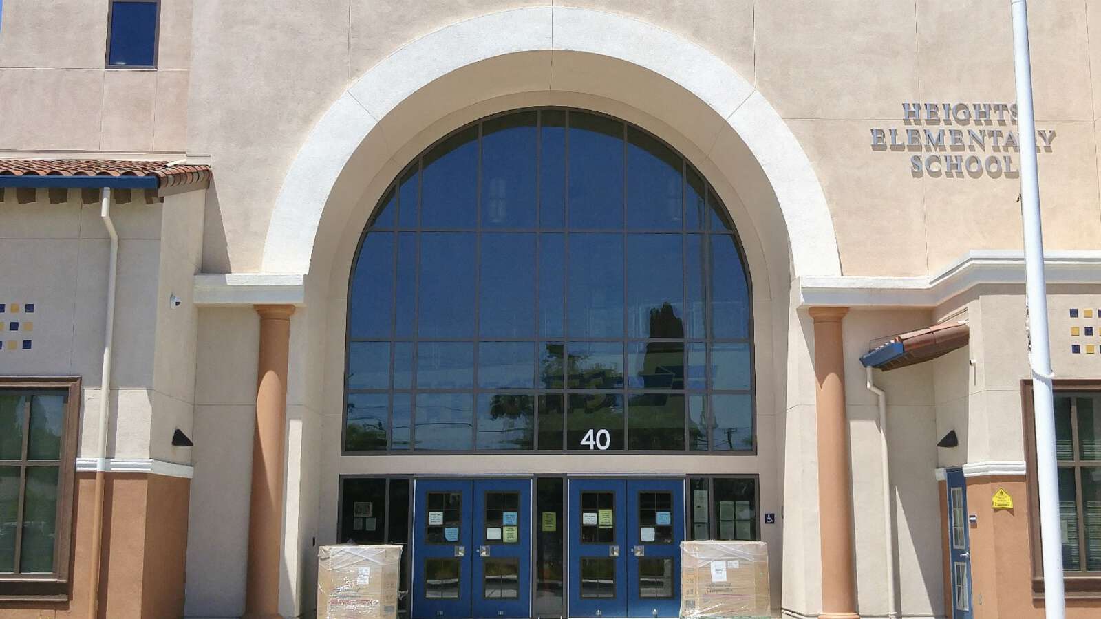 Heights Elementary School in Pittsburg California Hero Image