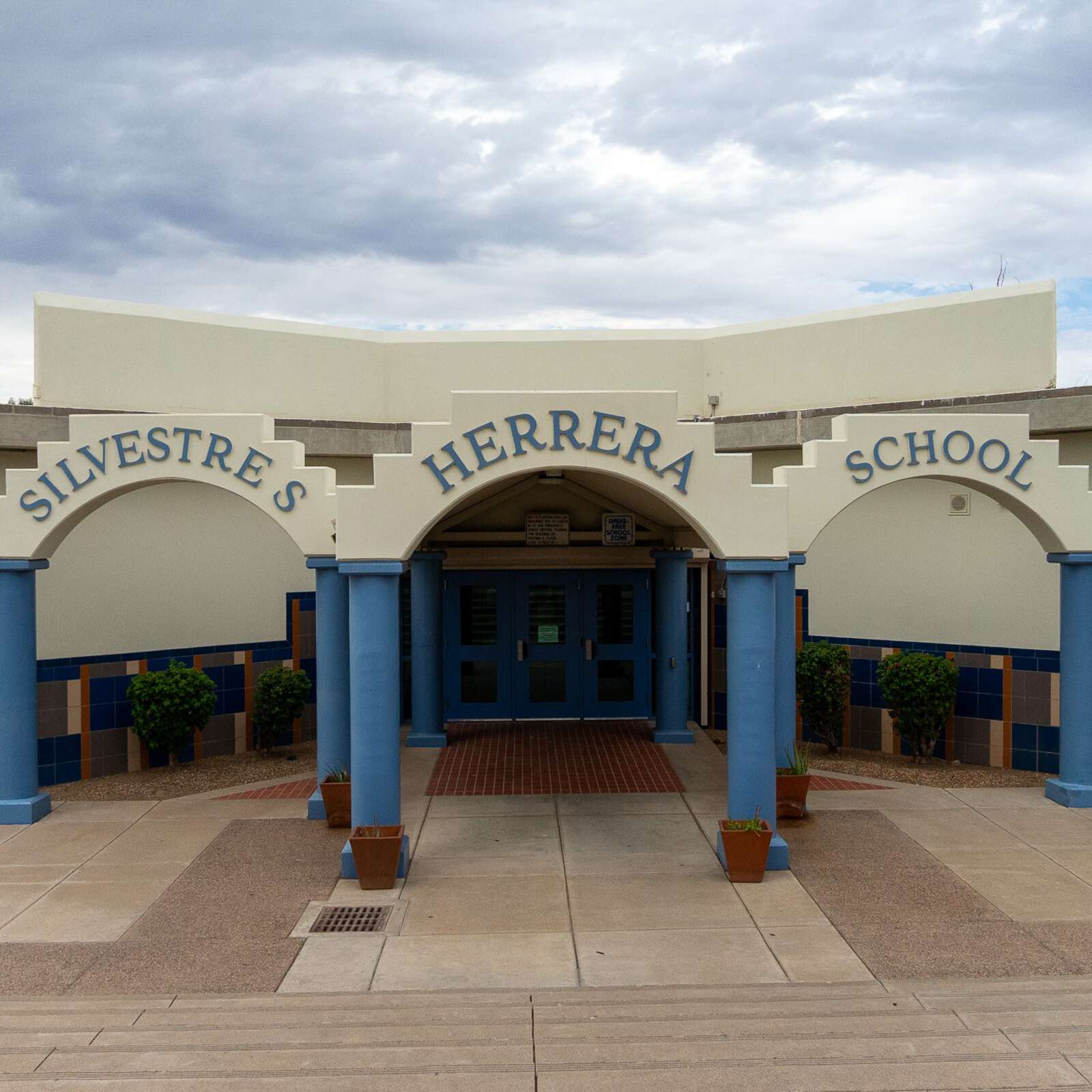 Herrera Elementary School in Phoenix Arizona Hero Image