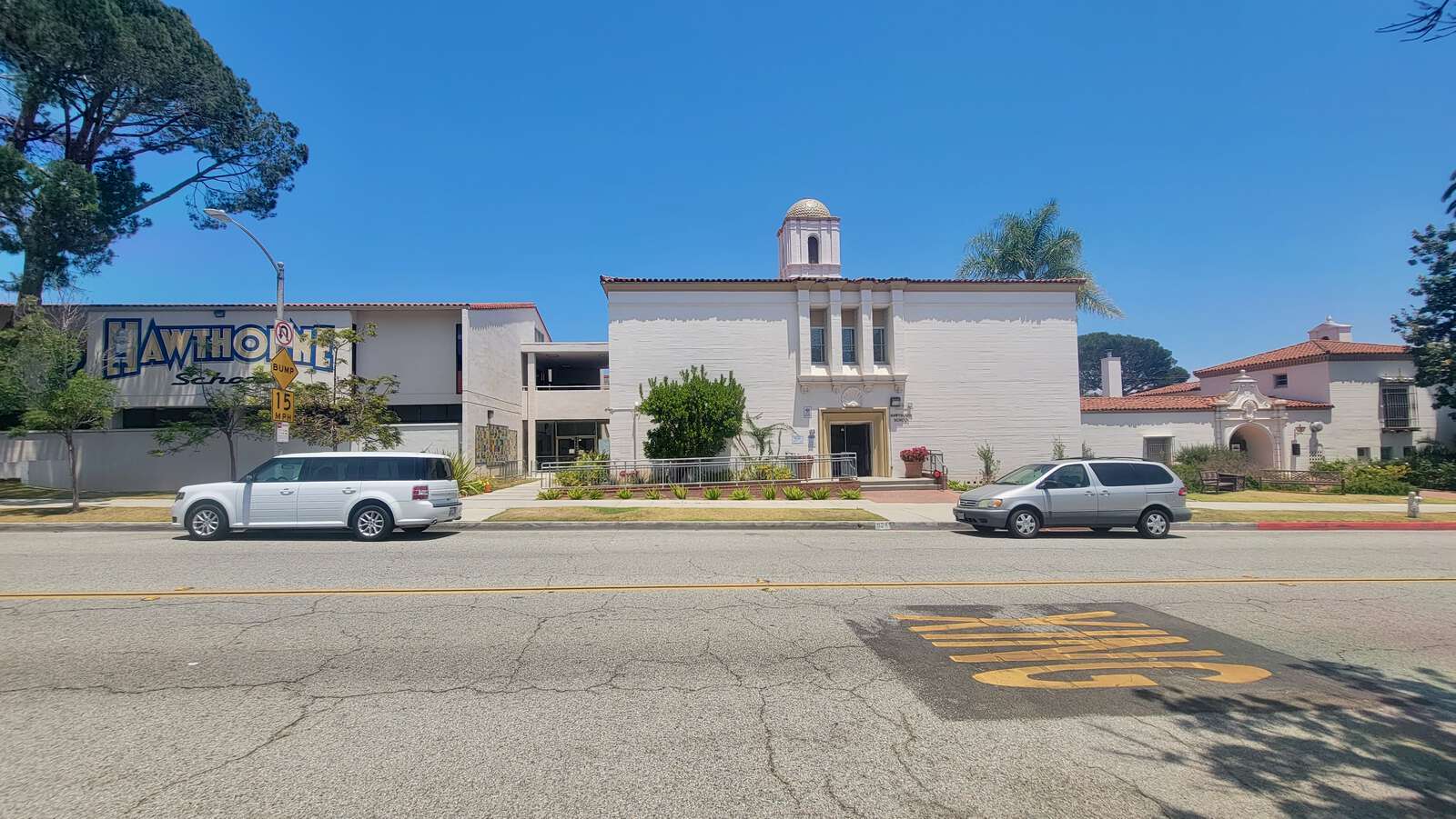 Hawthorne Elementary School in Beverly Hills California Hero Image