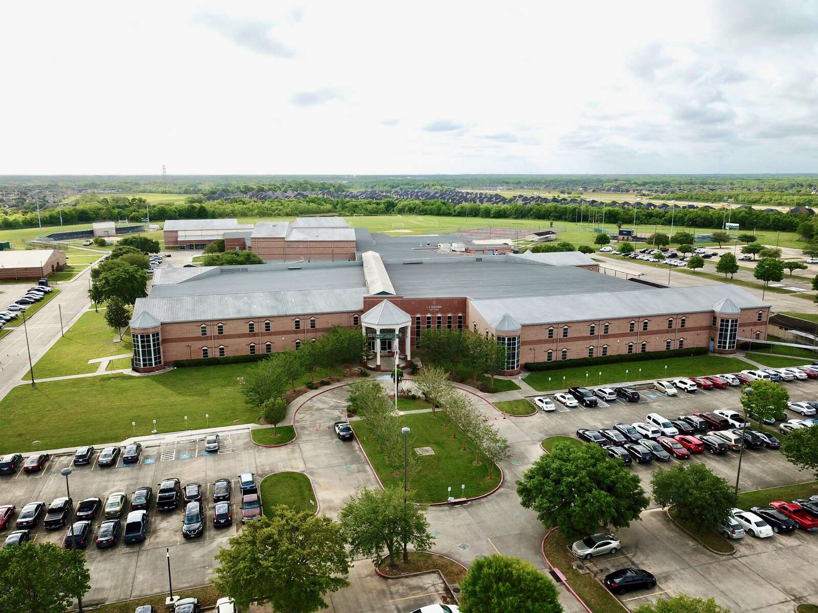 Hightower High School in Missouri City Texas Hero Image