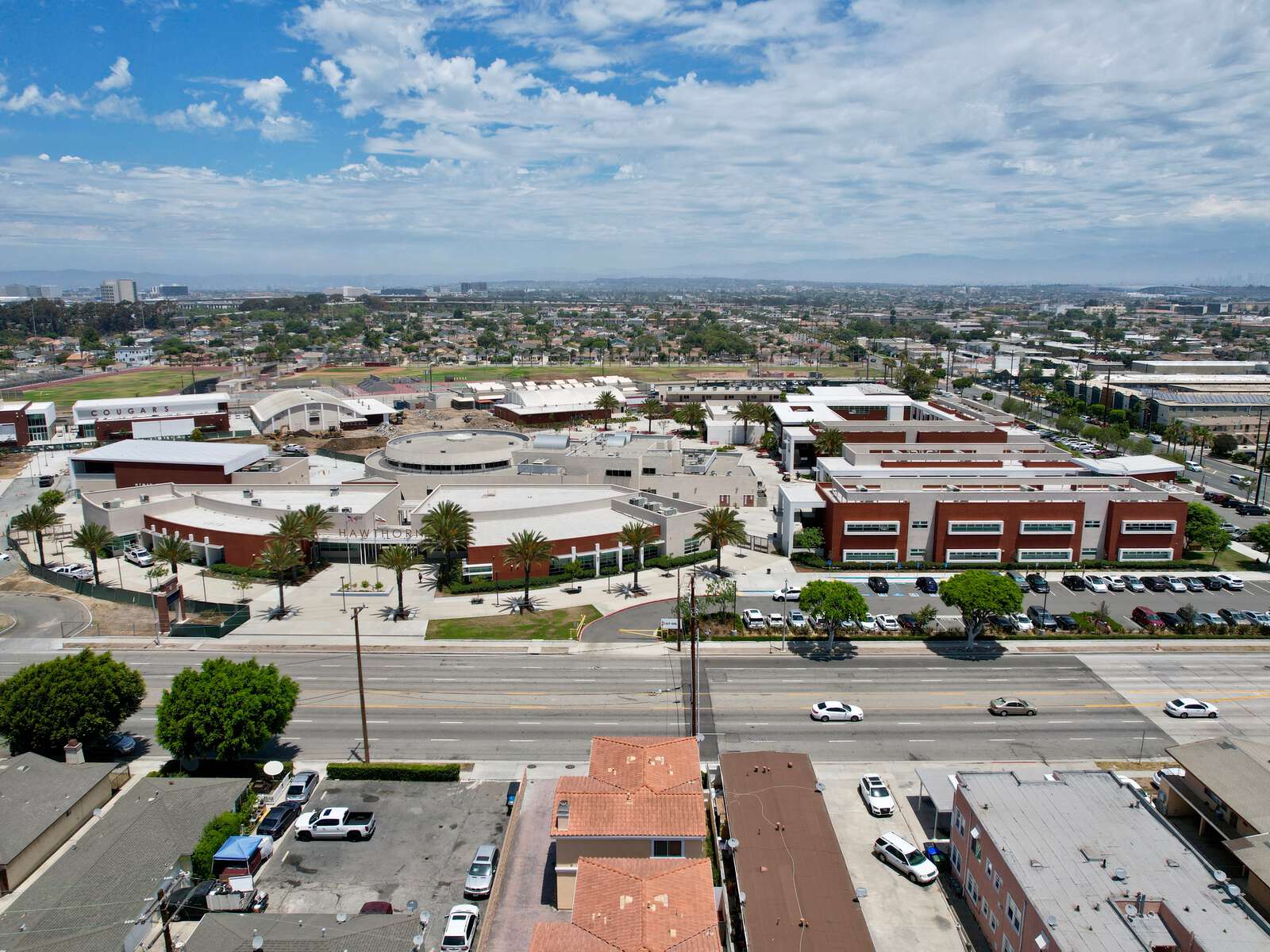 Hawthorne High School in Hawthorne California Hero Image