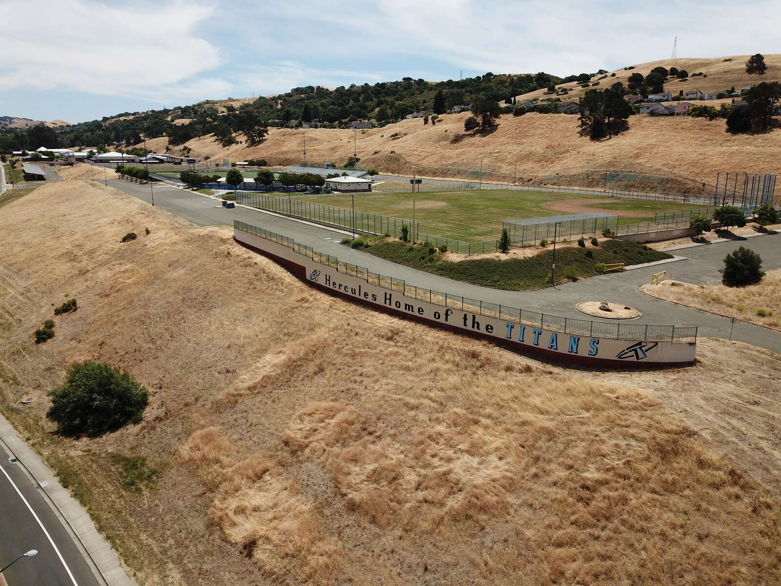 Hercules High School in Hercules California Hero Image
