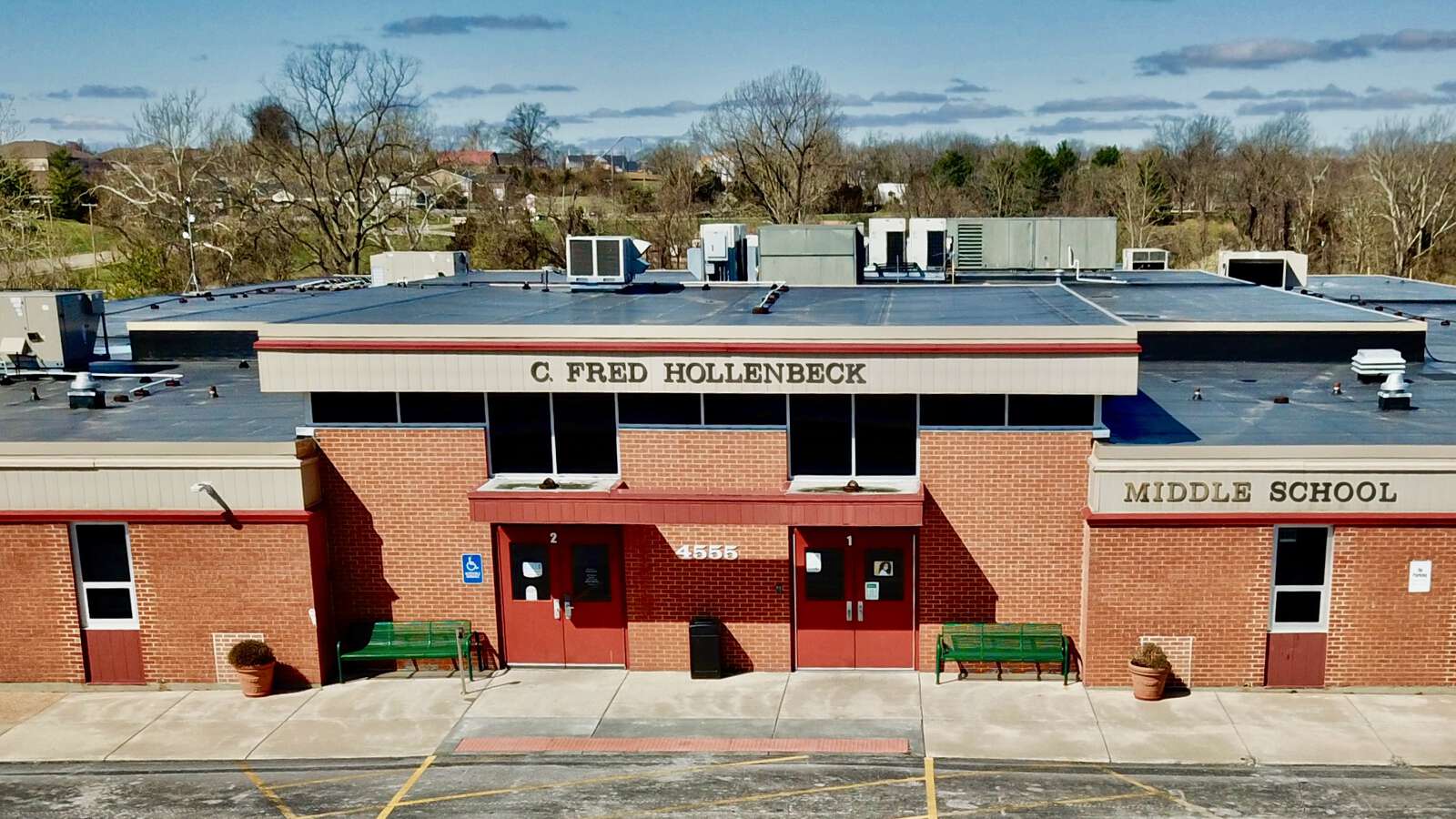 Hollenbeck Middle School in St. Charles Missouri Hero Image