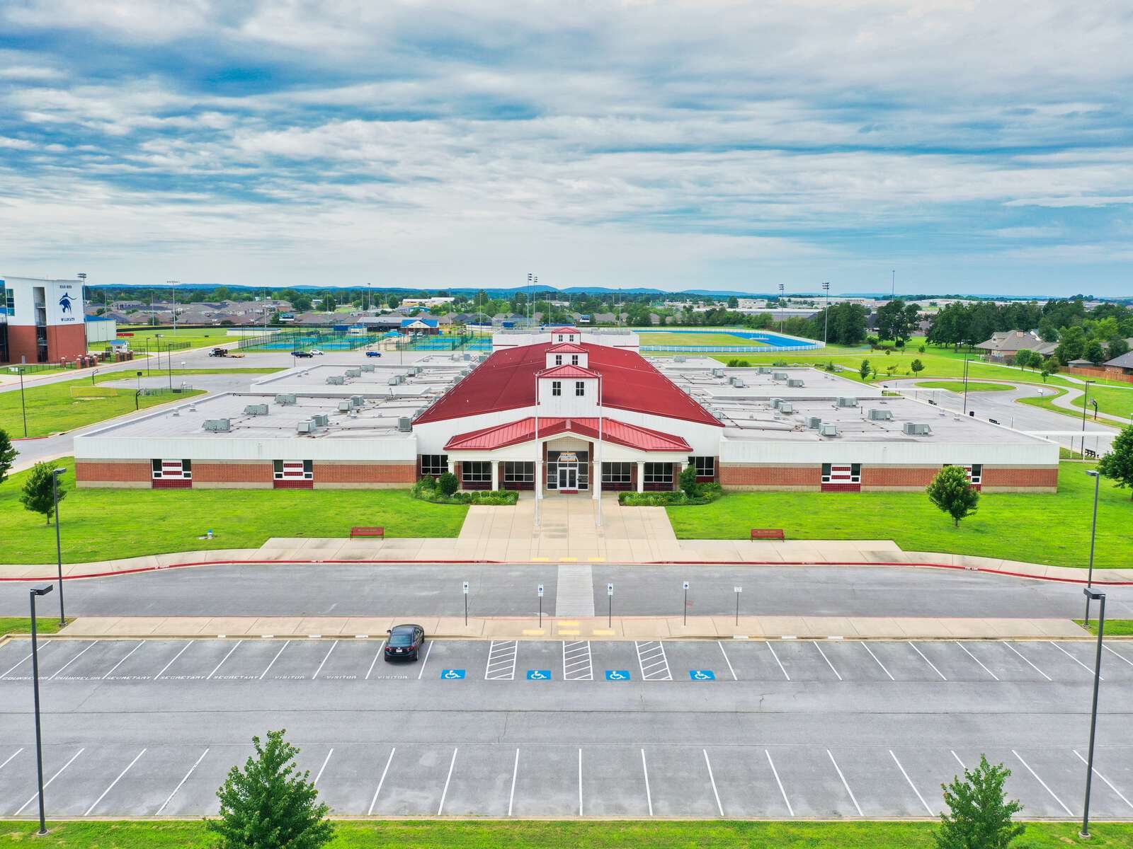 Hellstern Middle School in Springdale Arkansas Hero Image