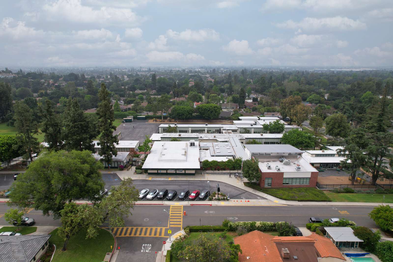 Highland Oaks Elementary School in Arcadia California Hero Image