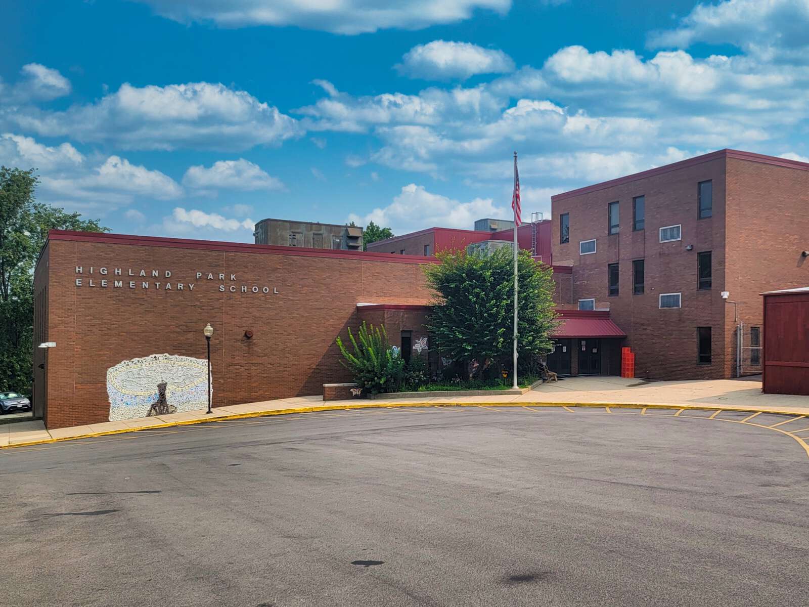 Highland Park Elementary School in Upper Darby Pennsylvania Hero Image