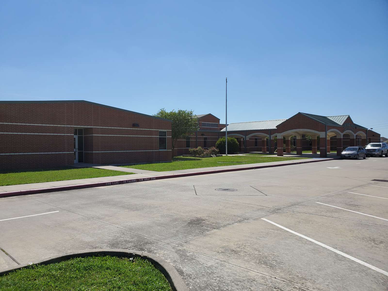 Heritage Rose Elementary School in Rosharon Texas Hero Image