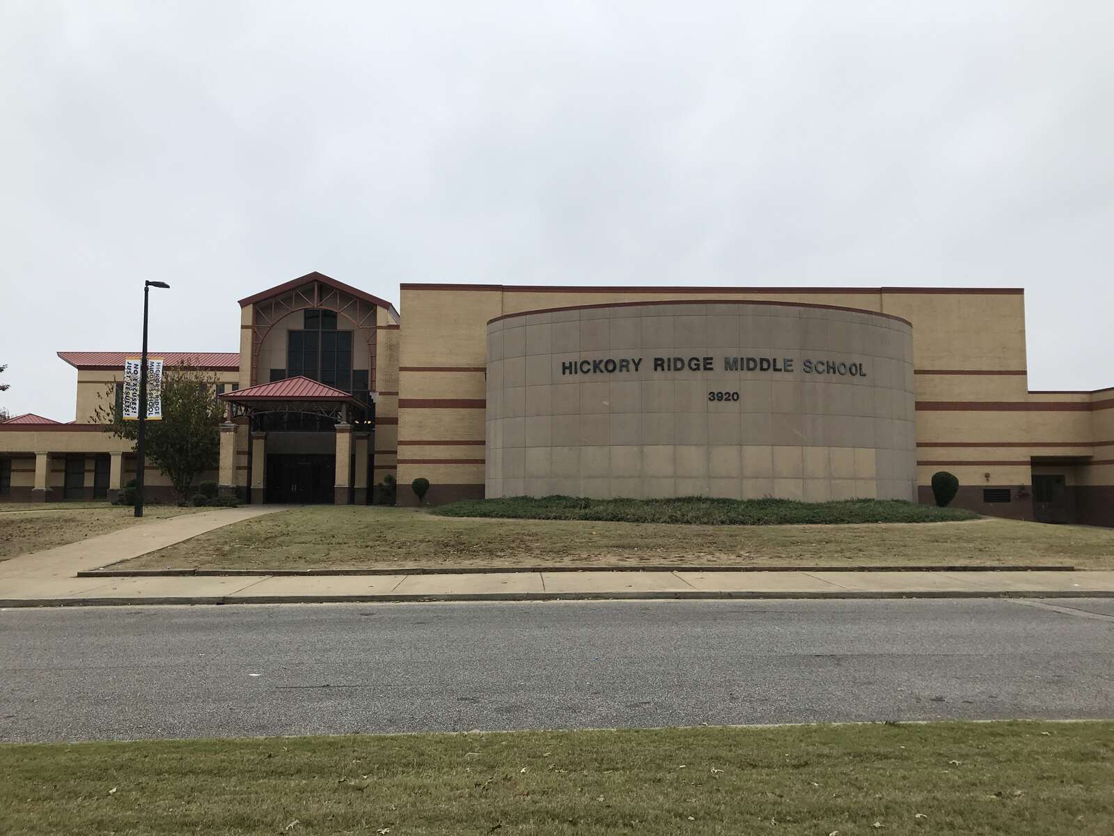 Hickory Ridge Middle School in Memphis Tennessee Hero Image