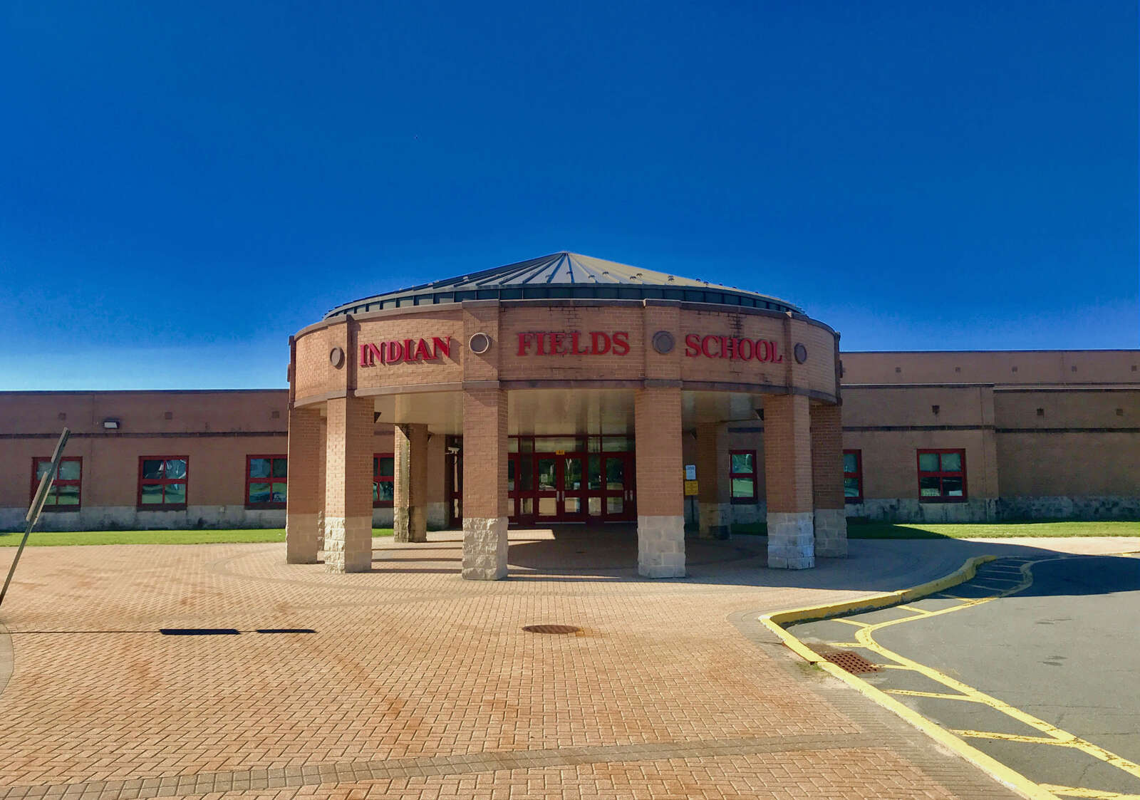 Indian Fields Elementary School in Dayton New Jersey Hero Image