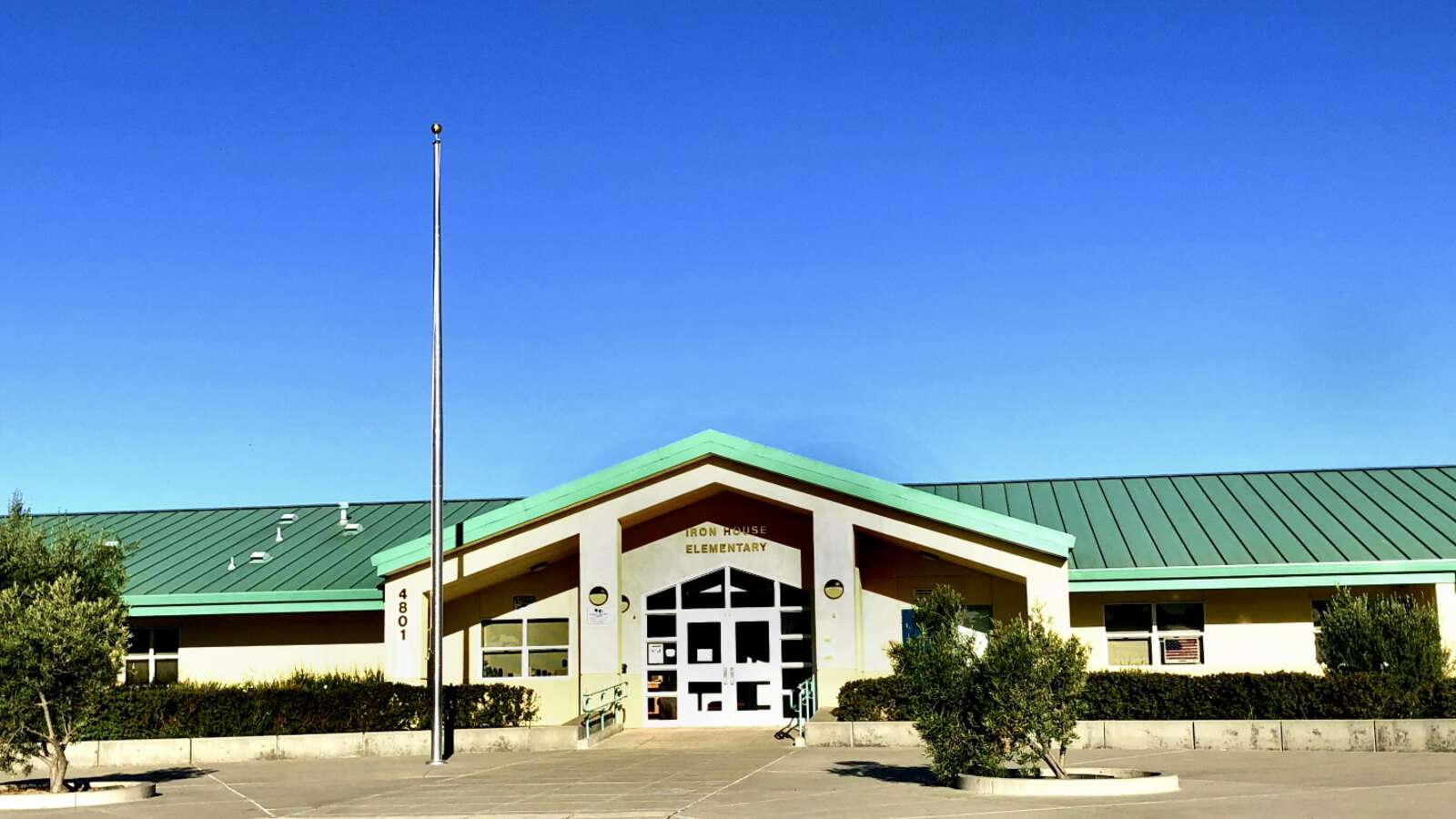 Iron House Elementary School in Oakley California Hero Image