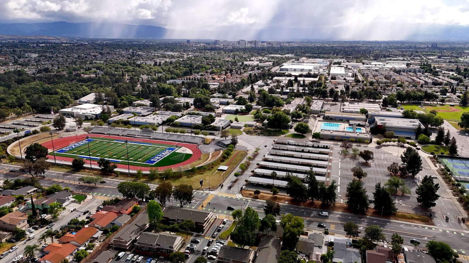 Independence High School (ESUHSD) in San Jose California Hero Image