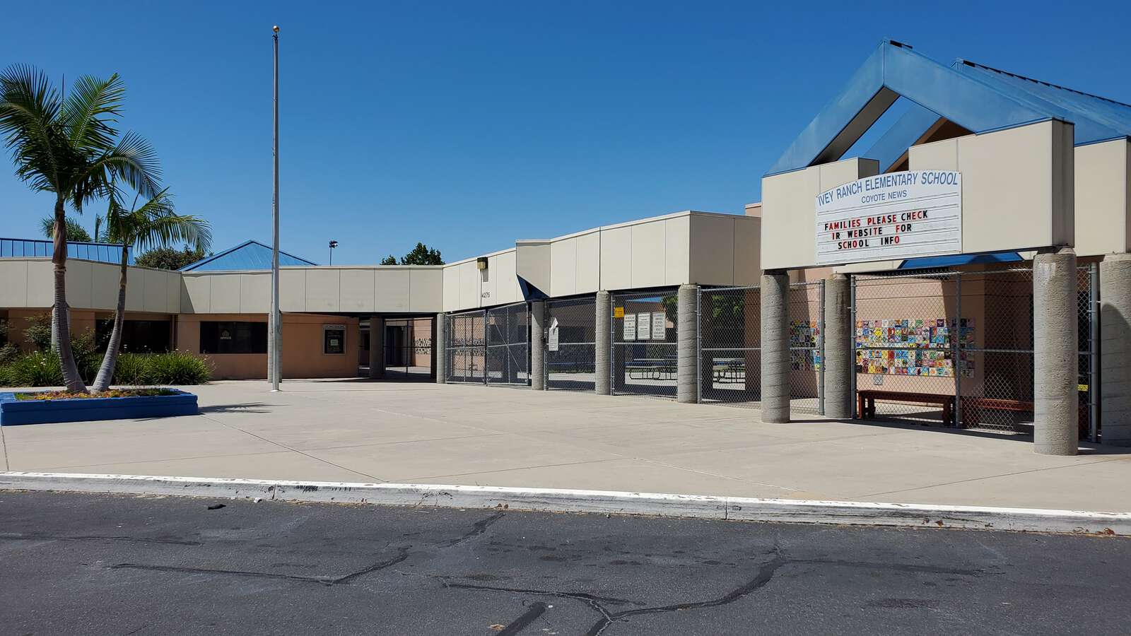 Ivey Ranch Elementary School in Oceanside California Hero Image