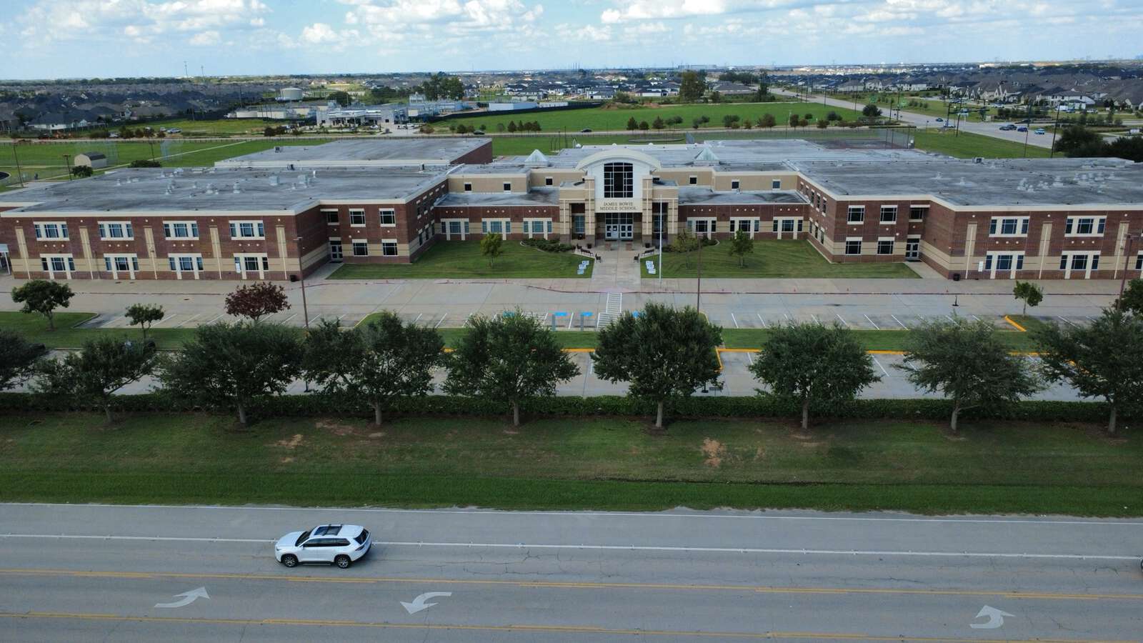 Bowie Middle School in Richmond Texas Hero Image