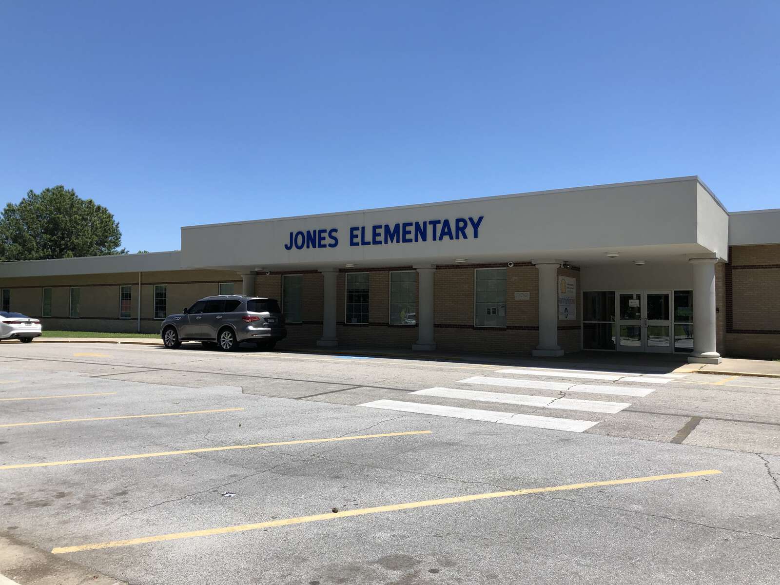 Jones Elementary School in Springdale Arkansas Hero Image