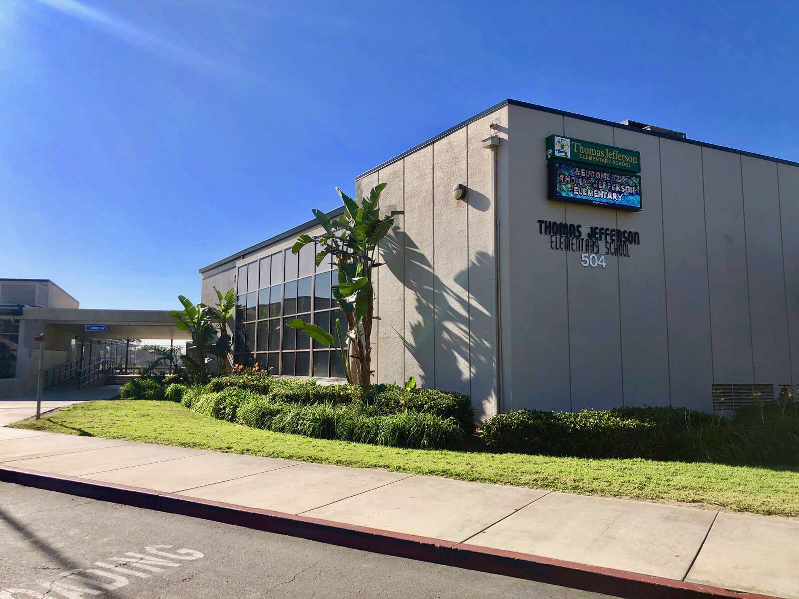 Jefferson Elementary School in Anaheim California Hero Image