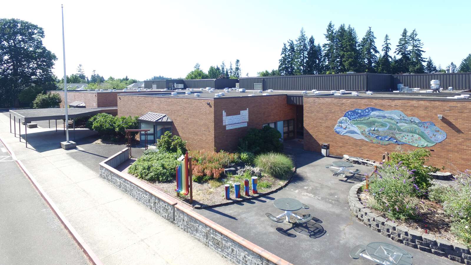 Jackson Elementary School in Hillsboro Oregon Hero Image