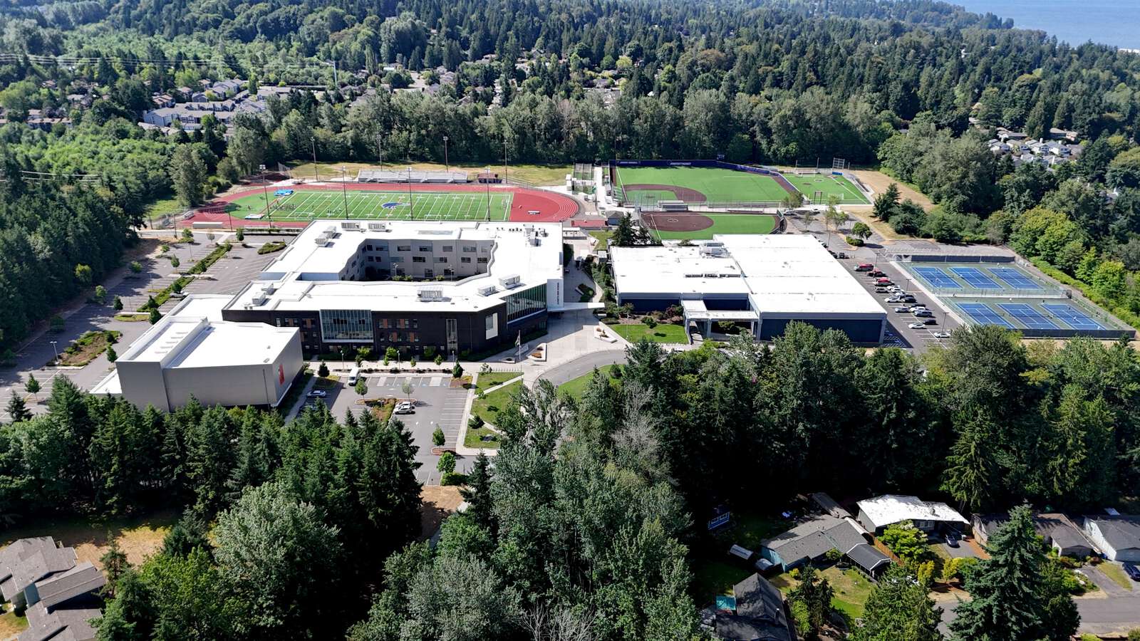 Juanita High School in Kirkland Washington Hero Image