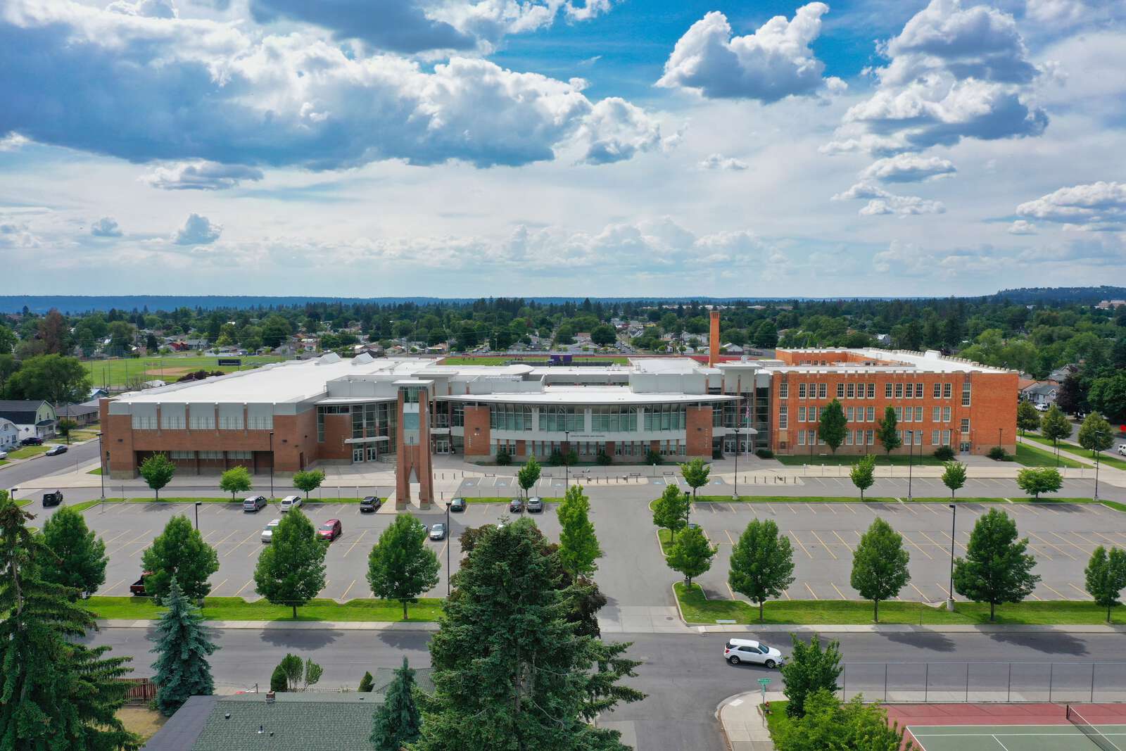 Rogers High School in Spokane Washington Hero Image