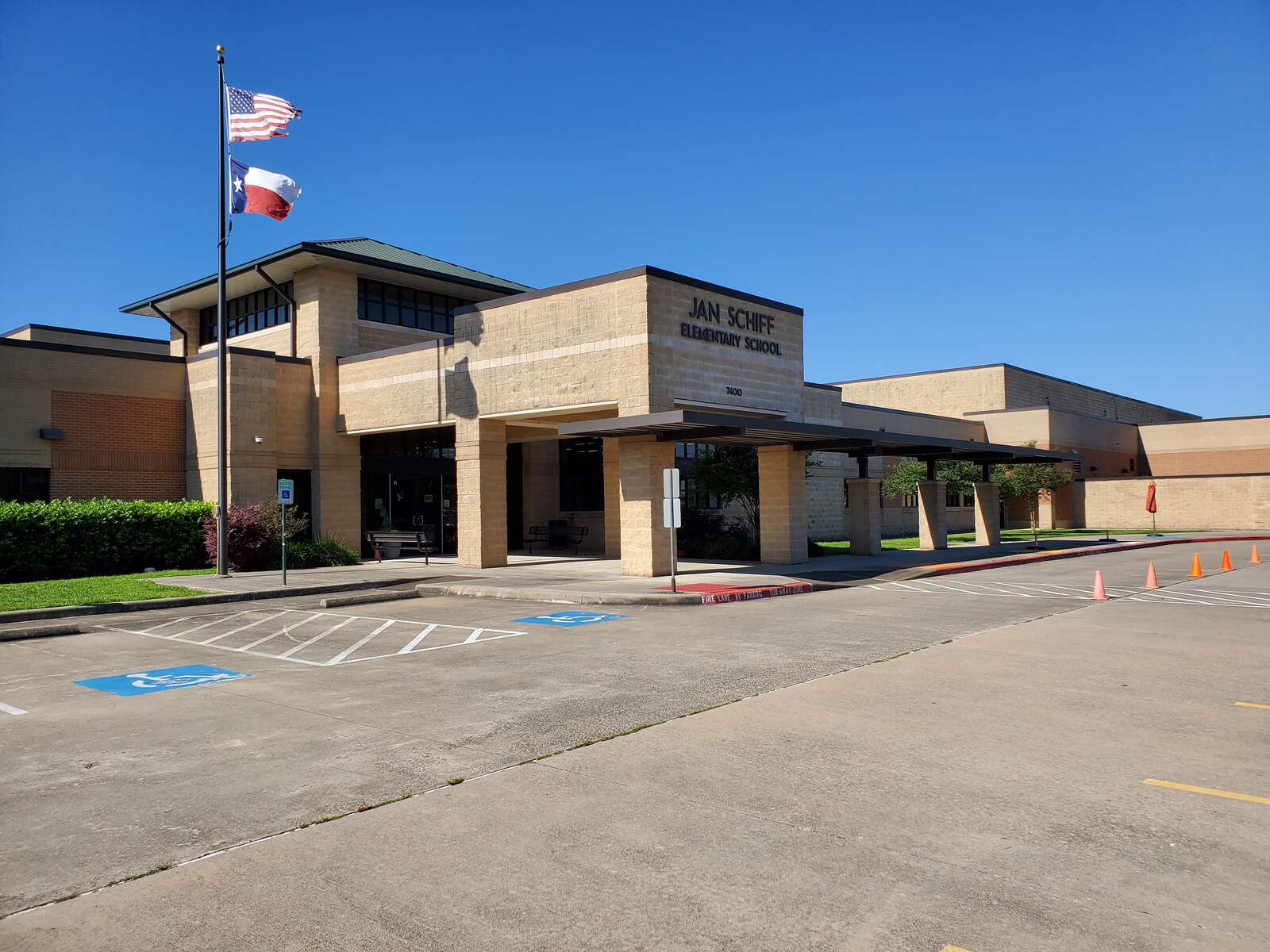 Schiff Elementary  School in Missouri City Texas Hero Image