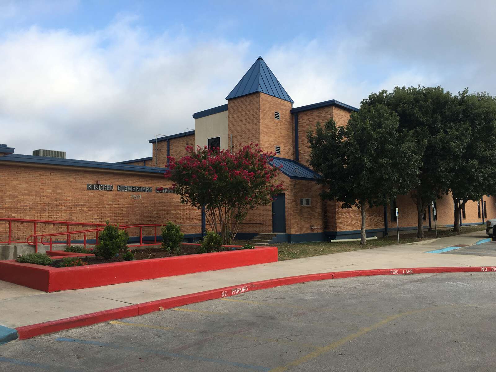 Kindred Elementary School in San Antonio Texas Hero Image