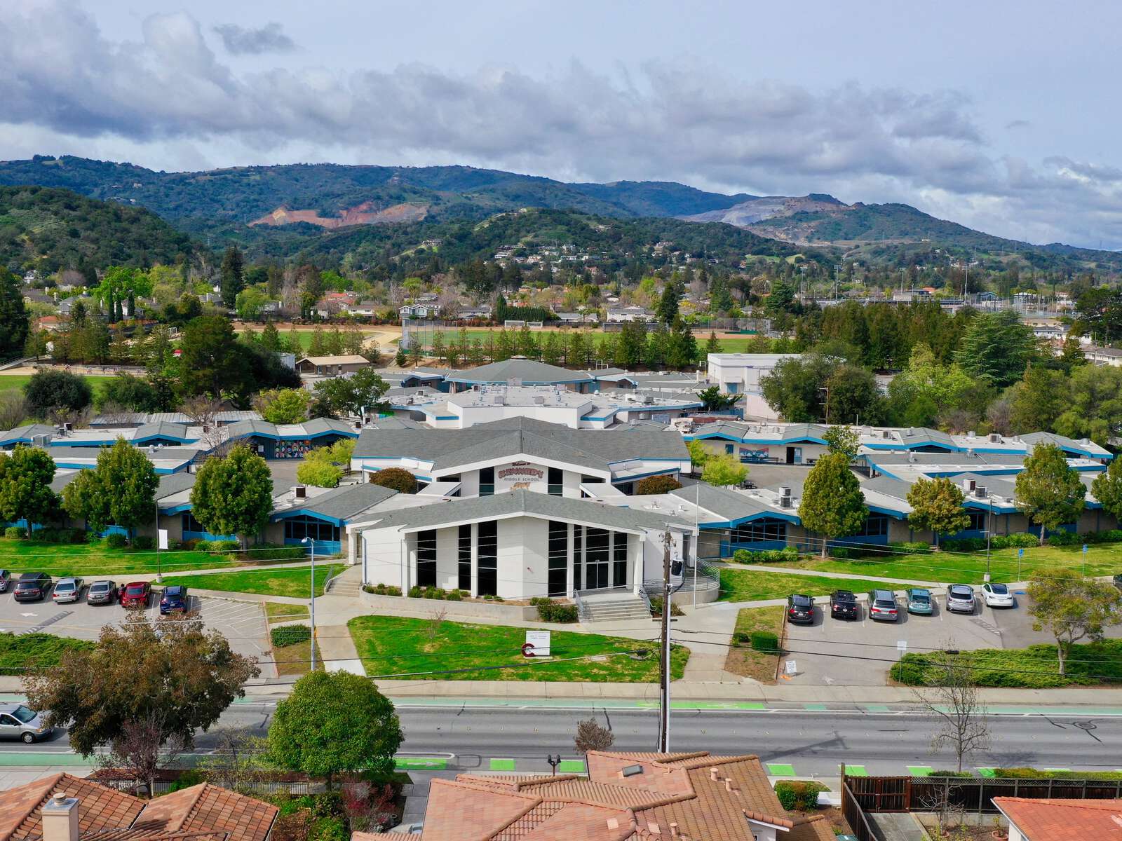 Kennedy Middle School in Cupertino California Hero Image