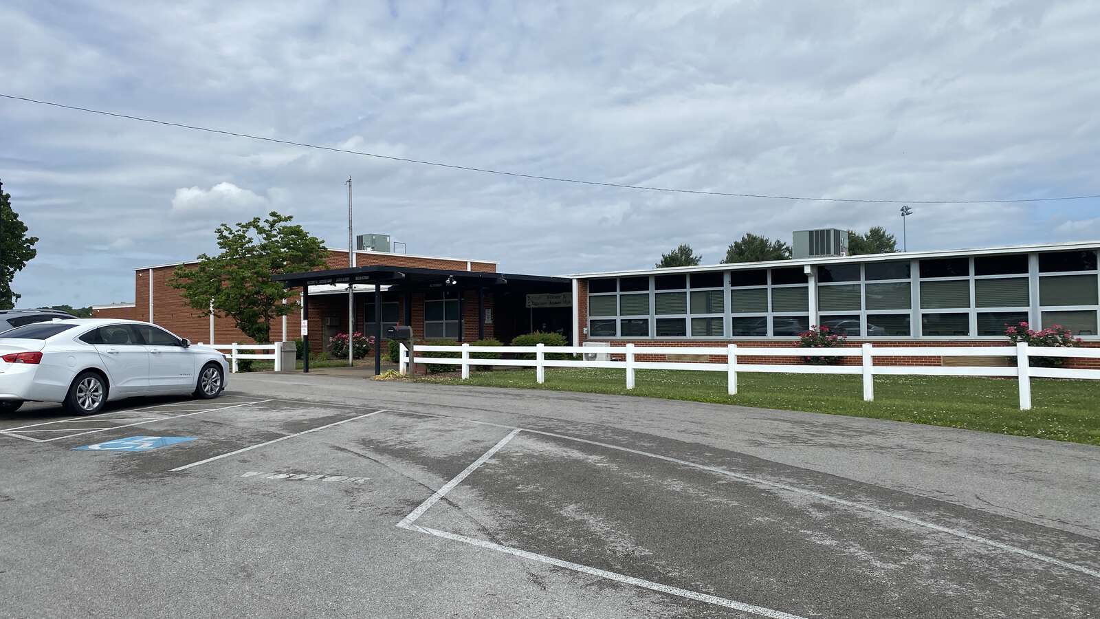 Lighthouse Academy - Jackson Academy (Beacon Academy) in Bowling Green Kentucky Hero Image