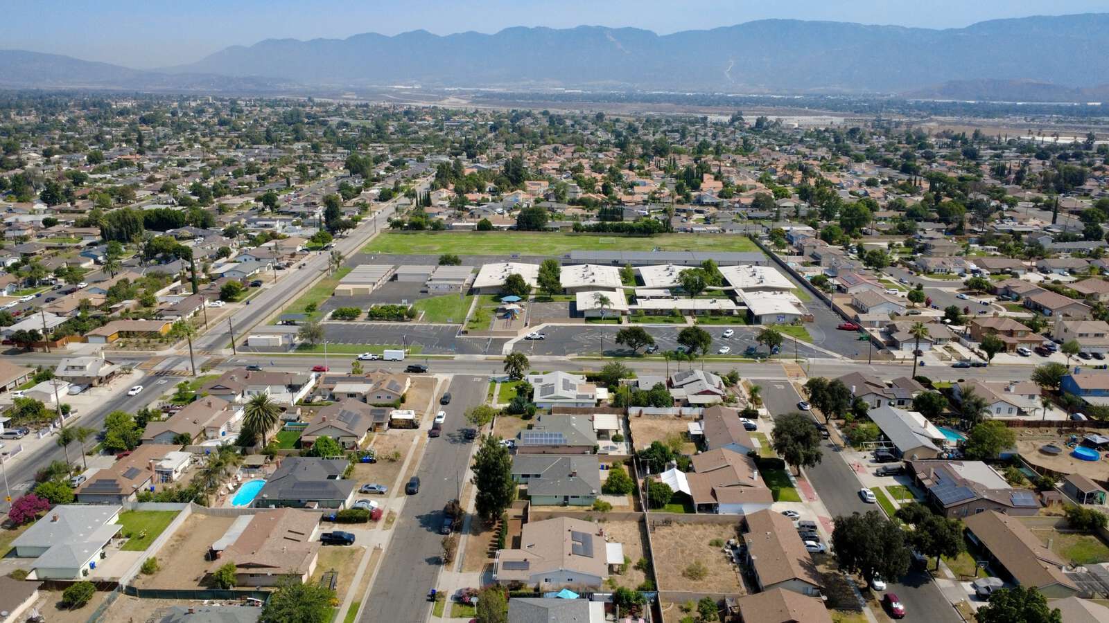 Levi Bemis Elementary School in Rialto California Hero Image