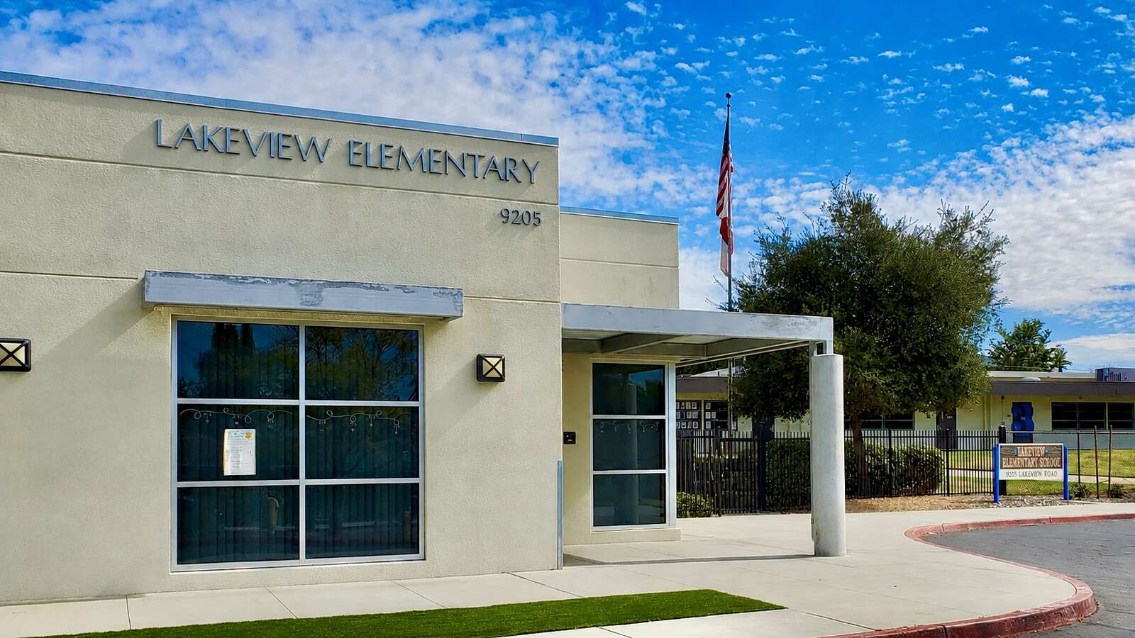 Lakeview Elementary (LUSD) in Lakeside California Hero Image