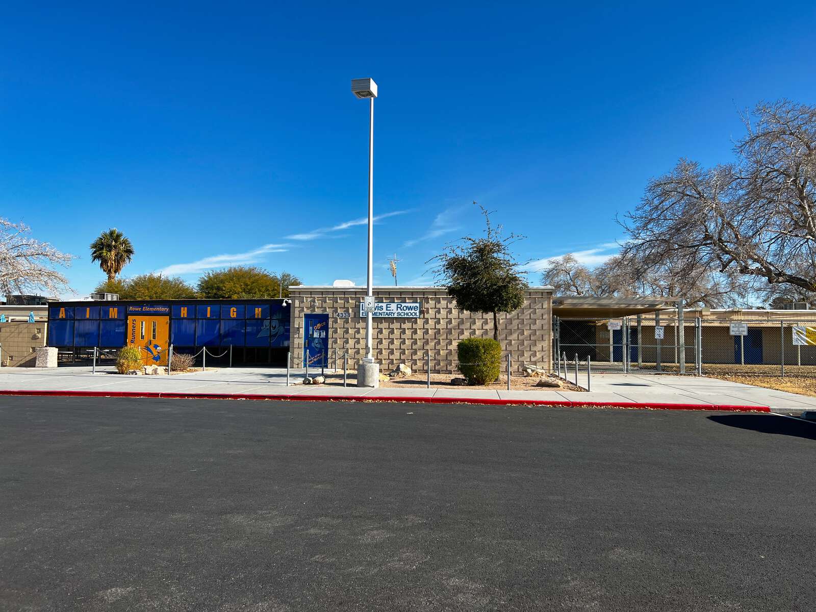 Rowe - Lewis E. Elementary School in Las Vegas Nevada Hero Image