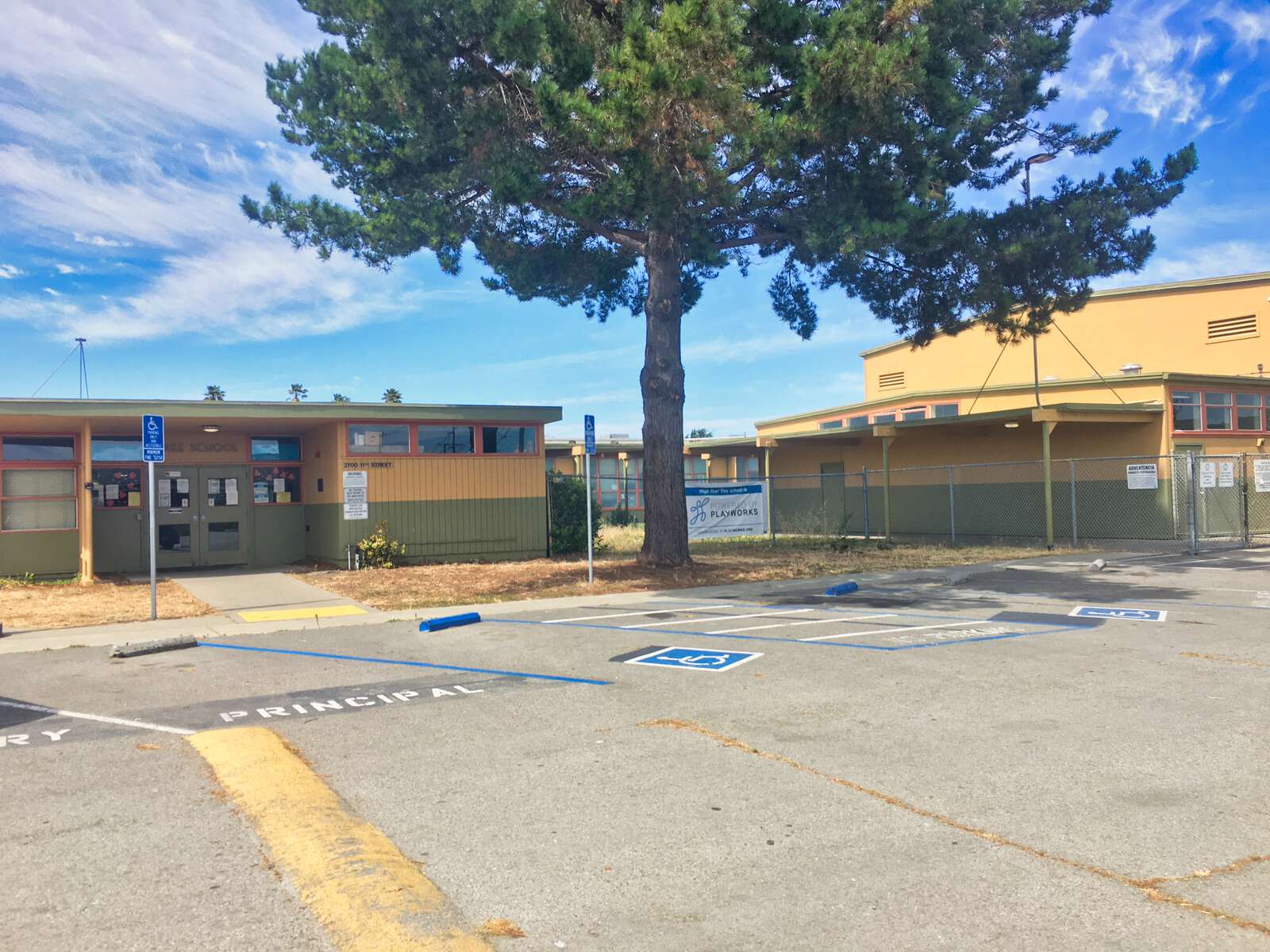 Lake Elementary School in San Pablo California Hero Image