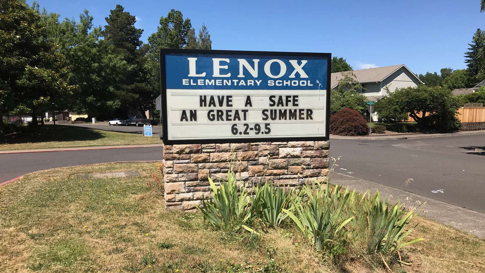Lenox Elementary School in Portland Oregon Hero Image
