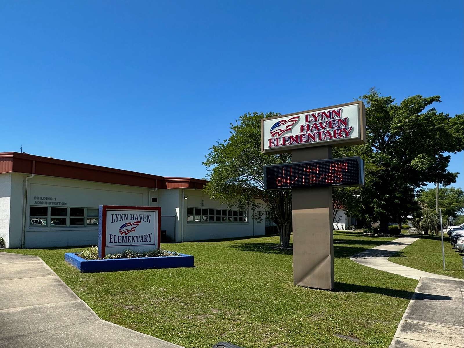 Lynn Haven Elementary School in Lynn Haven Florida Hero Image