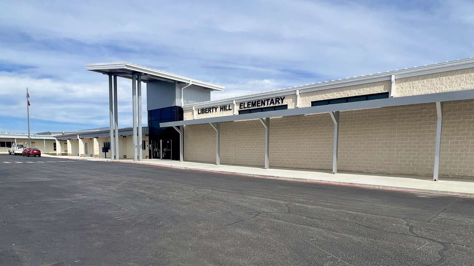 Liberty Hill Elementary School in Liberty Hill Texas Hero Image