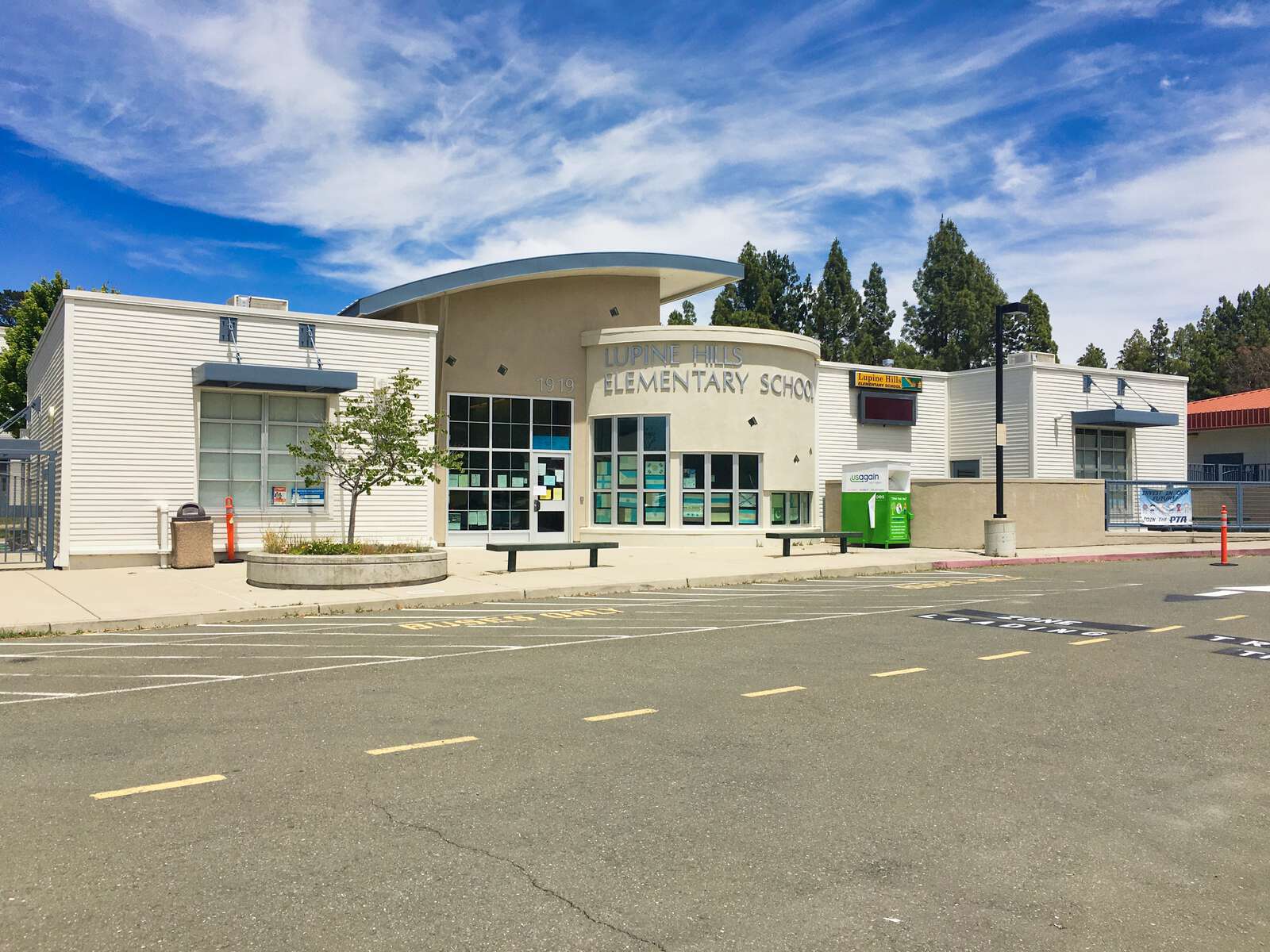 Lupine Hills Elementary School in Hercules California Hero Image