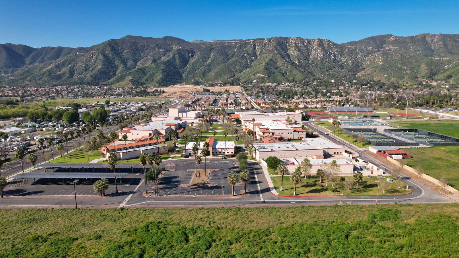 Lakeside High School in Lake Elsinore California Hero Image