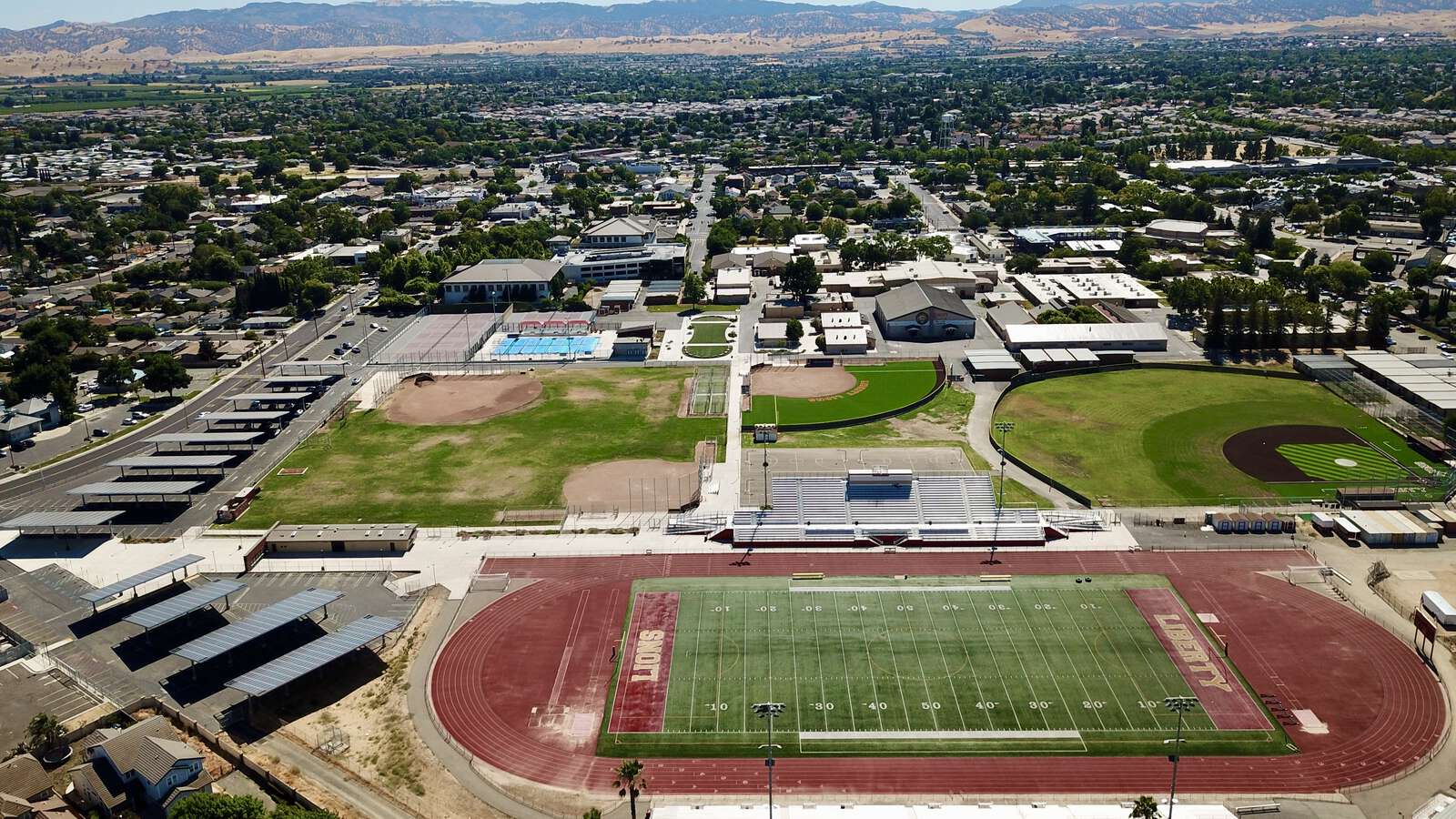 Liberty High School in Brentwood California Hero Image