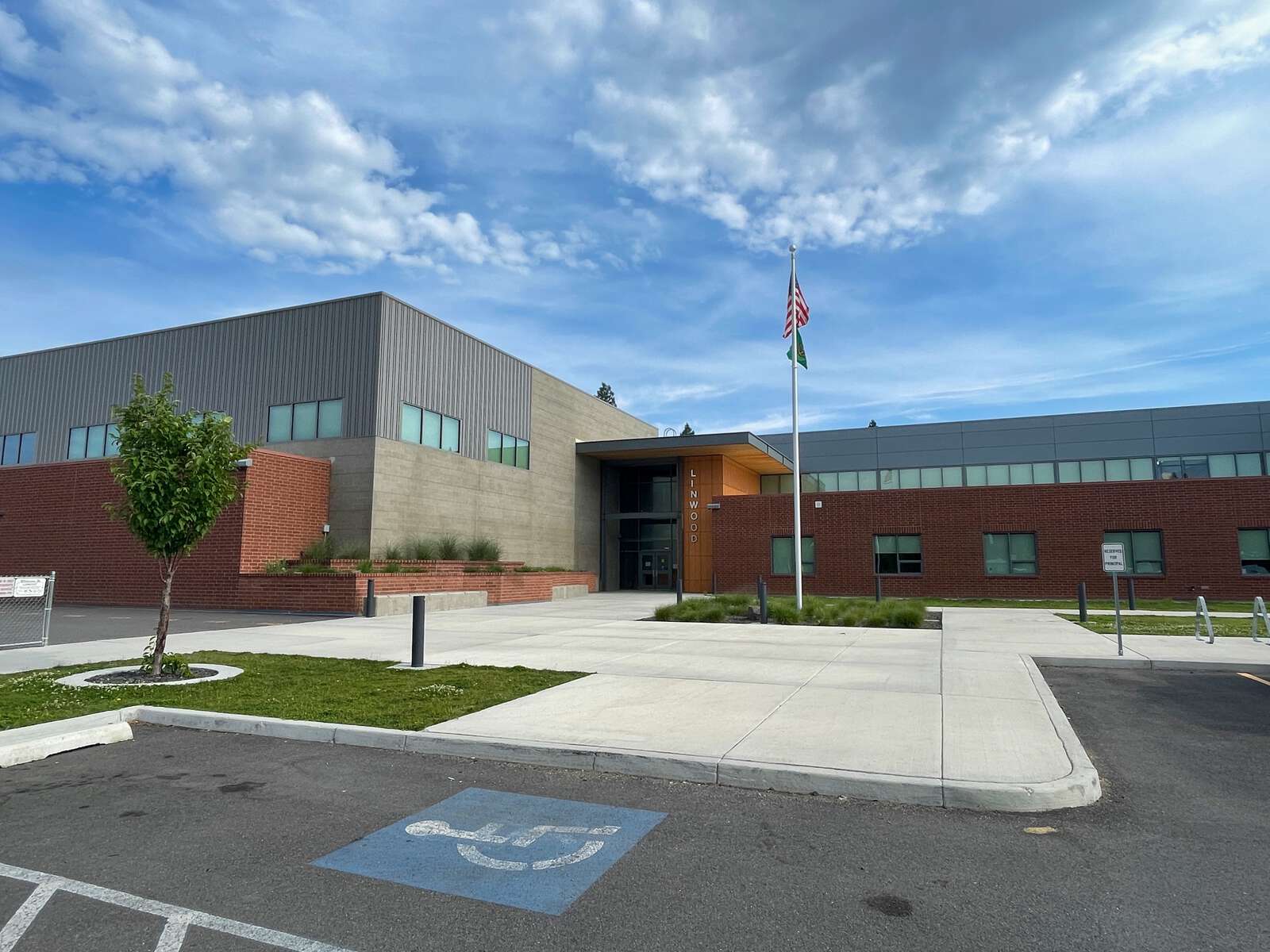 Linwood Elementary School in Spokane Washington Hero Image