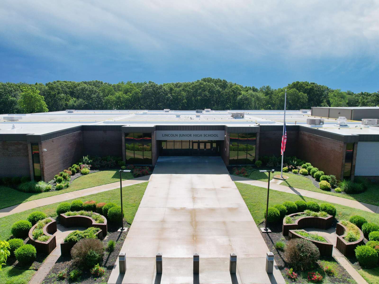 Lincoln Junior High School in Bentonville Arkansas Hero Image