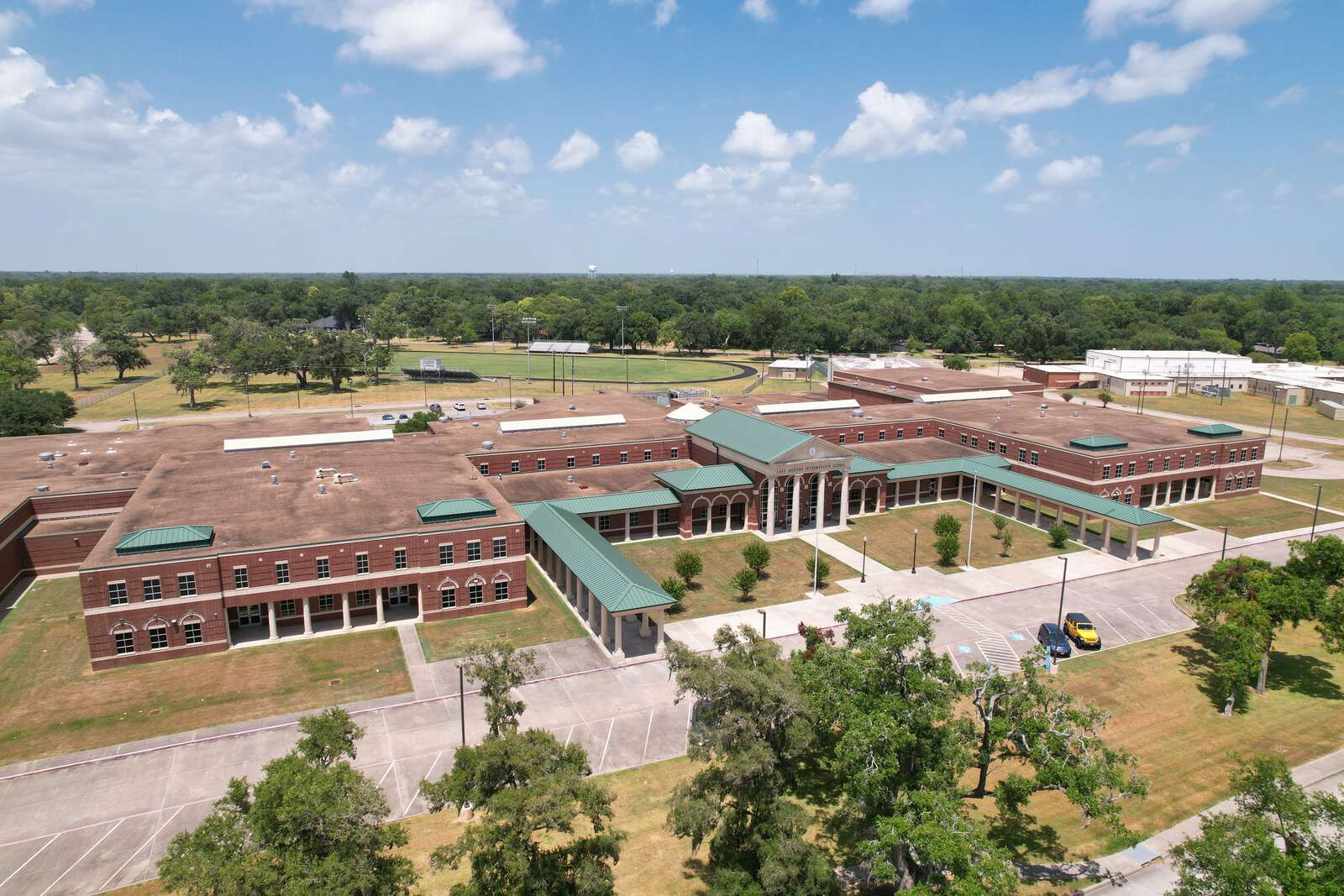 Lake Jackson Intermediate School in Lake Jackson Texas Hero Image