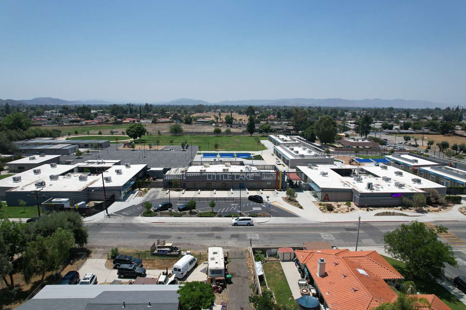 Little Lake  Elementary School in Hemet California Hero Image