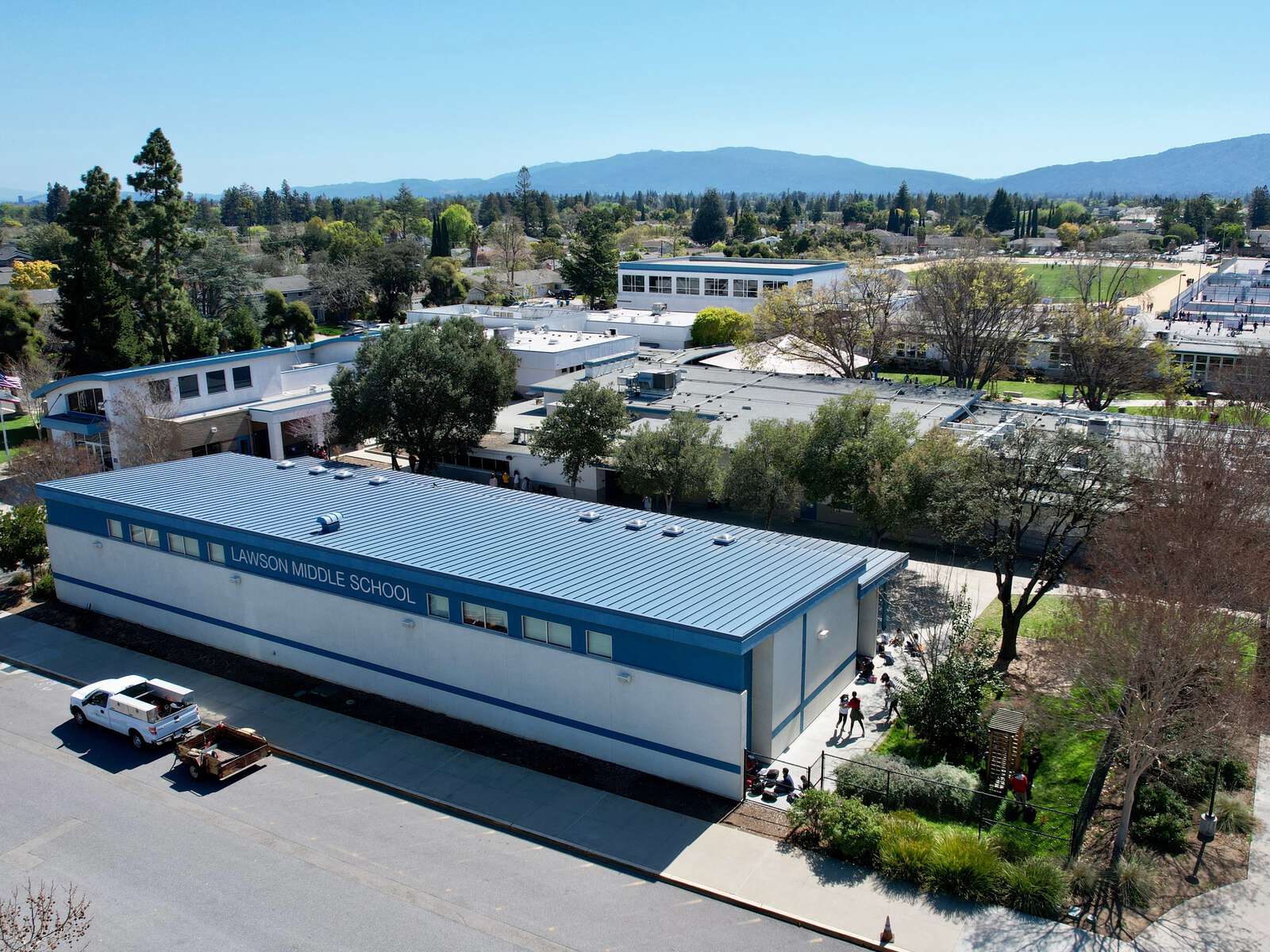 Lawson Middle School in Cupertino California Hero Image