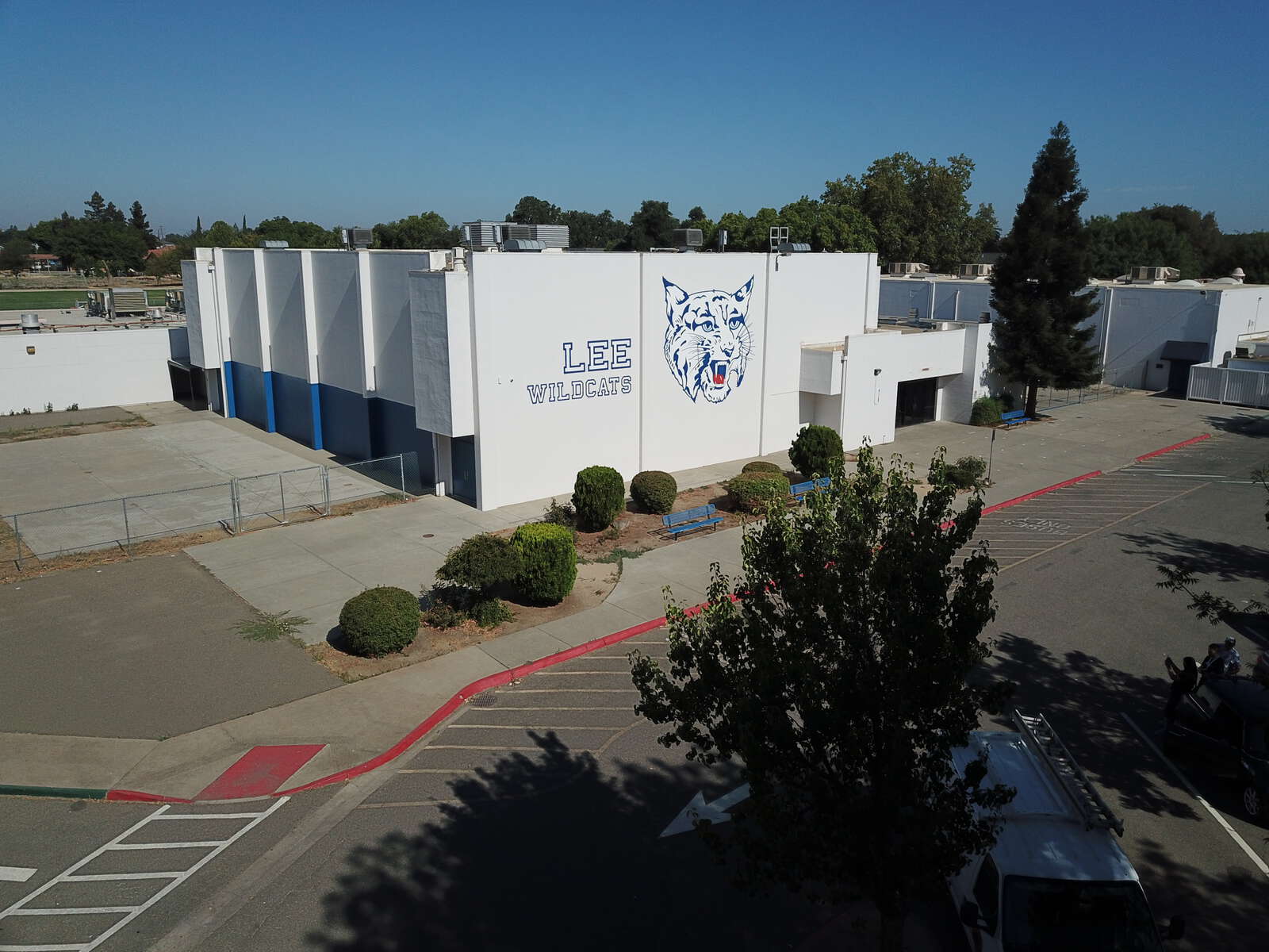 Harriet S. Lee Middle School in Woodland California Hero Image