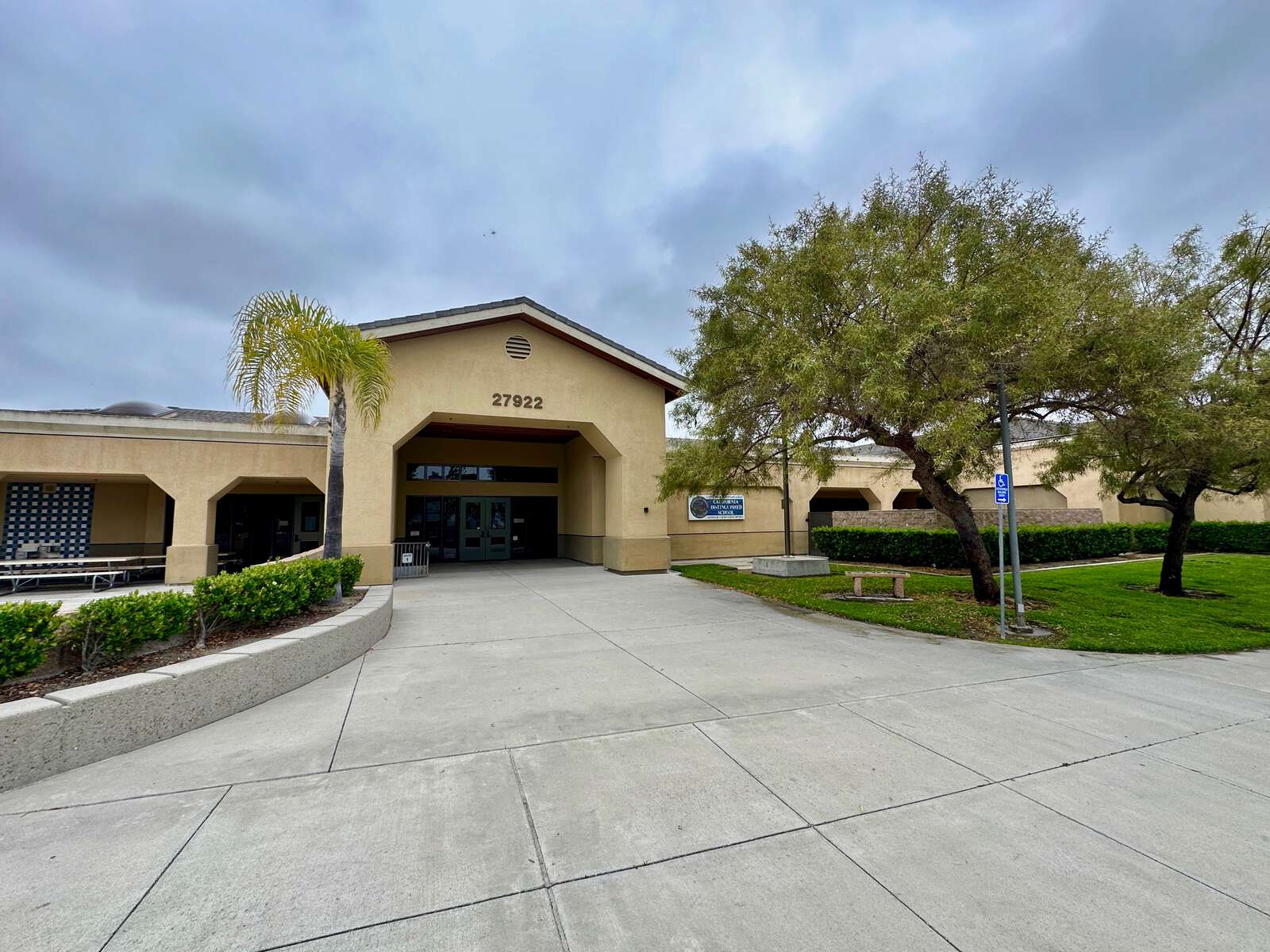 Laguna Niguel Elementary School in Laguna Niguel California Hero Image