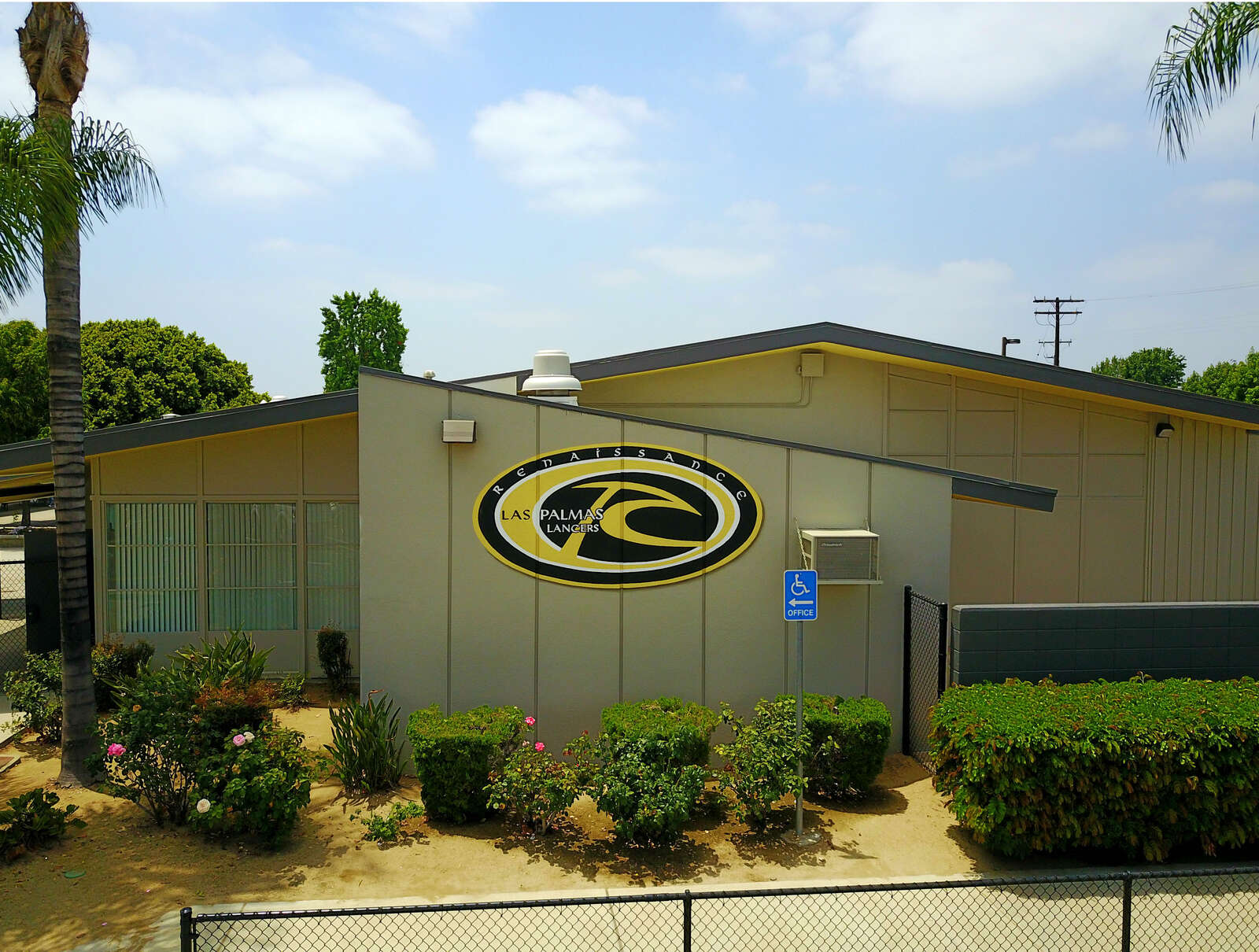 Las Palmas Middle School in Covina California Hero Image