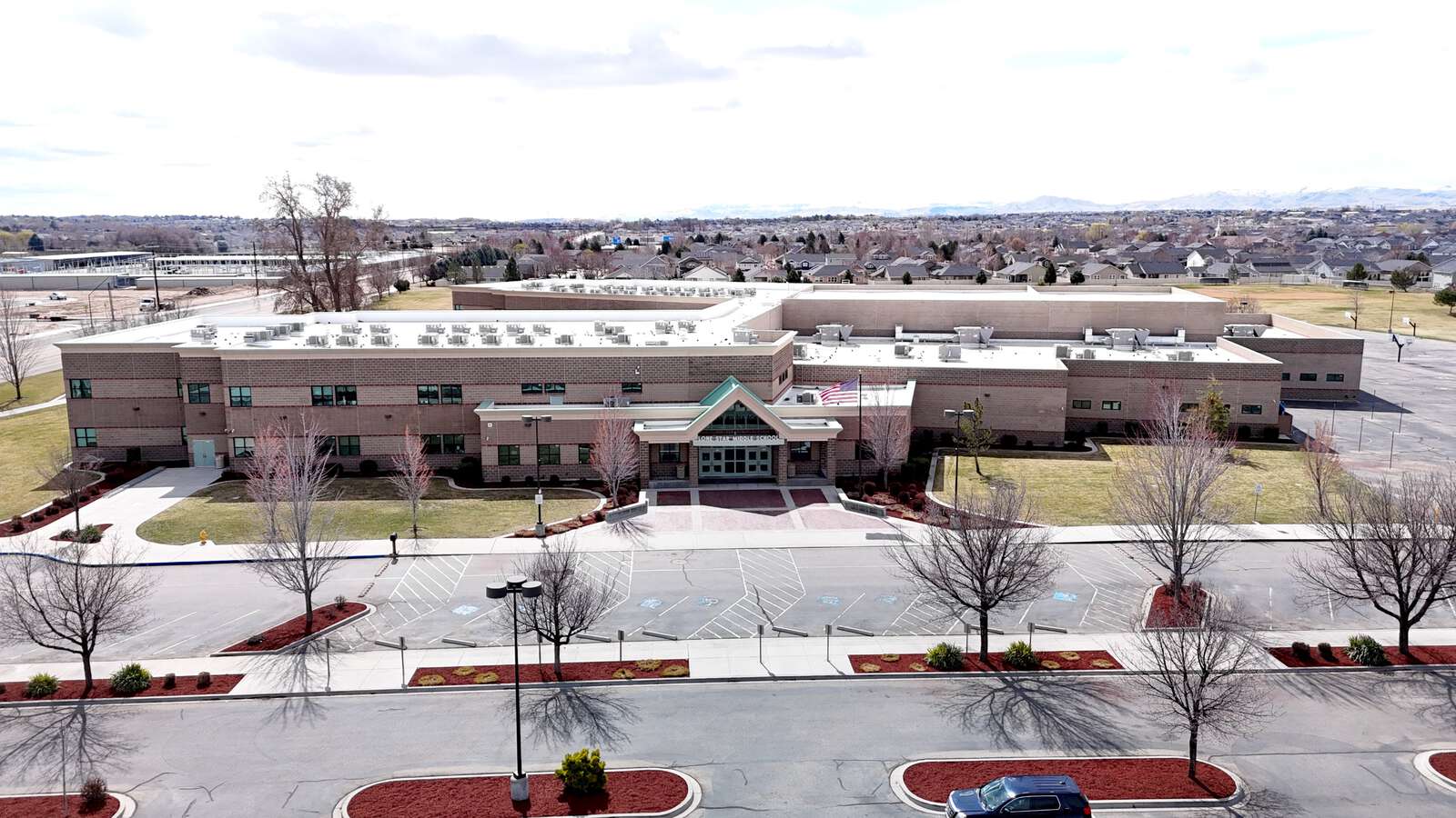 Lone Star Middle School in Nampa Idaho Hero Image