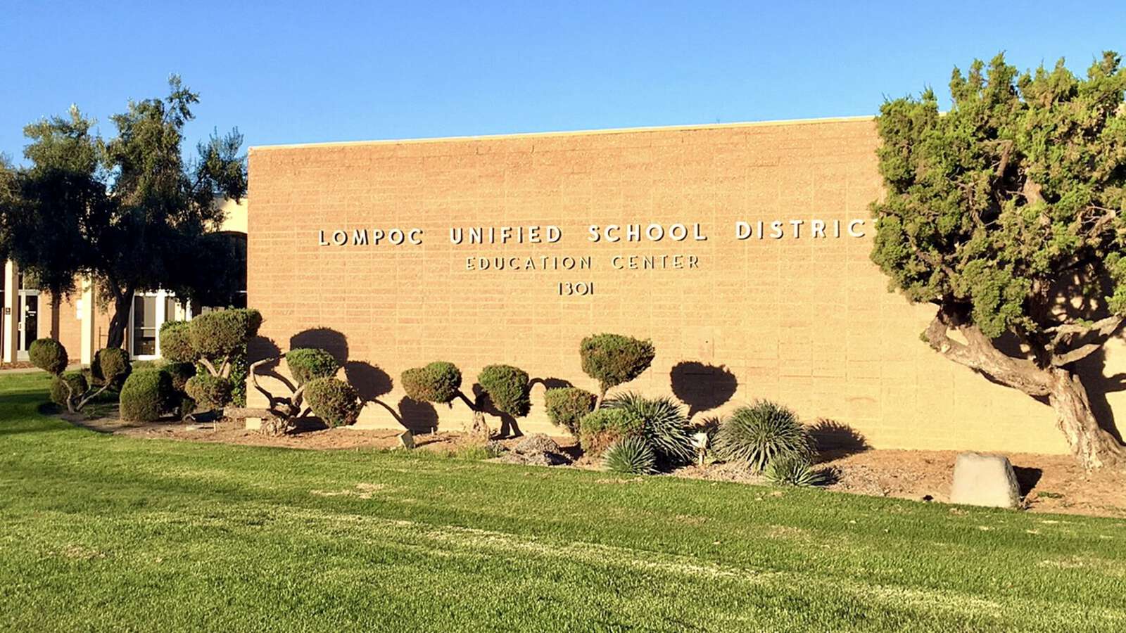 Lompoc Unified School District in Lompoc California Hero Image