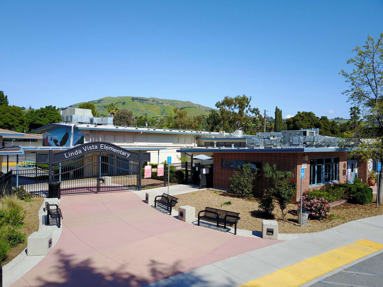 Linda Vista Elementary School in San Jose California Hero Image