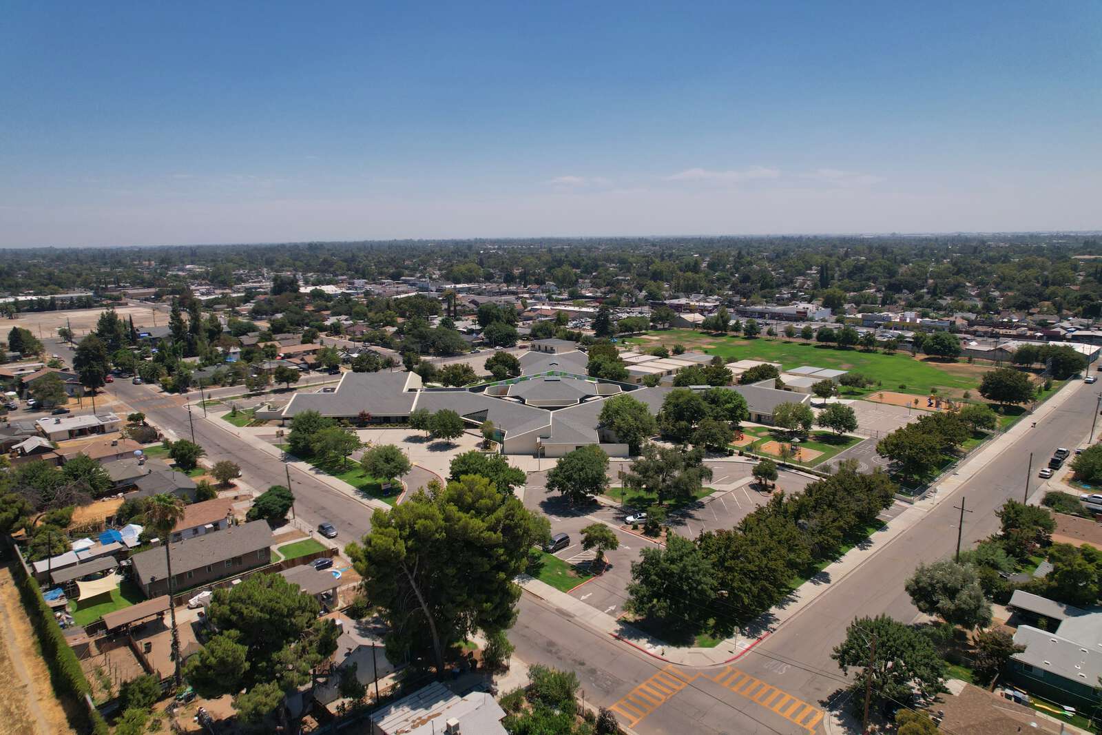 Leavenworth Elementary School in Fresno California Hero Image