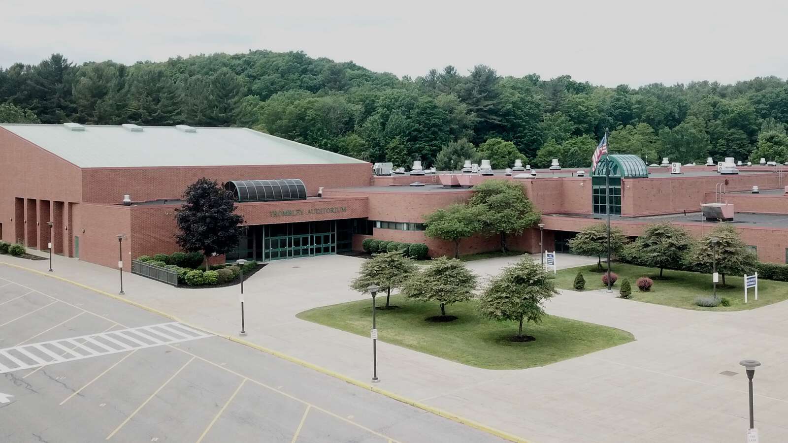 Maple Avenue Middle School in Saratoga Springs New York Hero Image